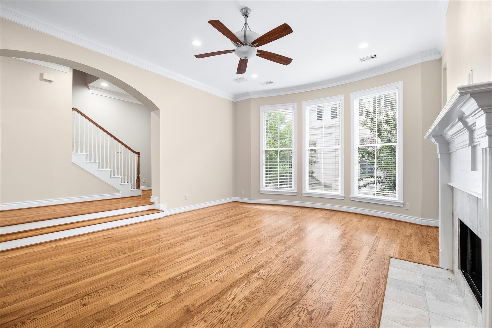 118 Oak Place Drive