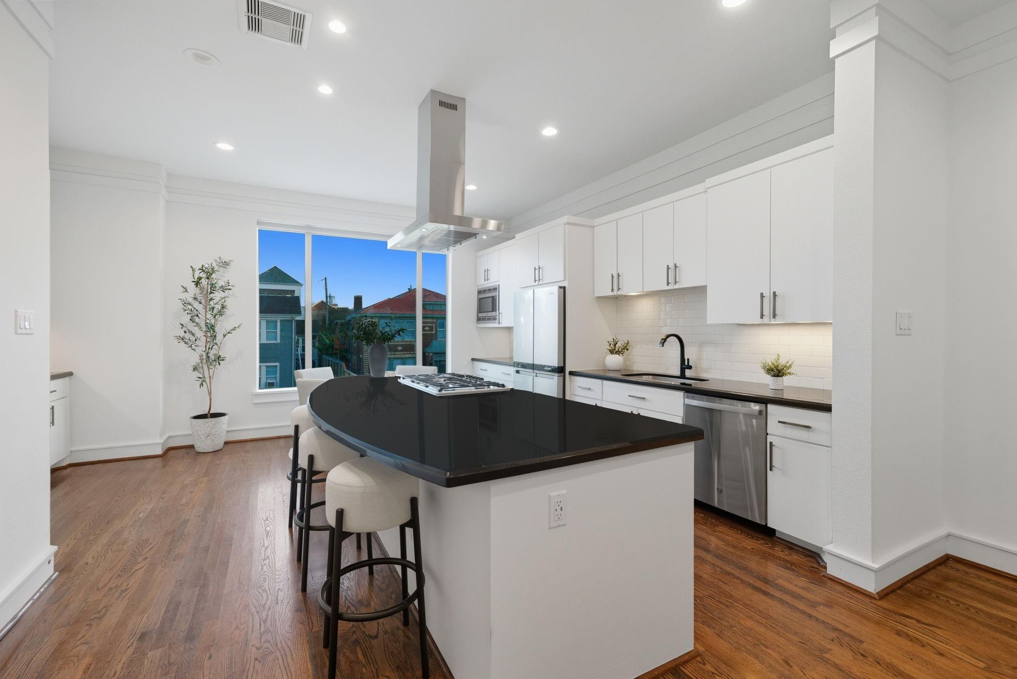 407 W Polk Street