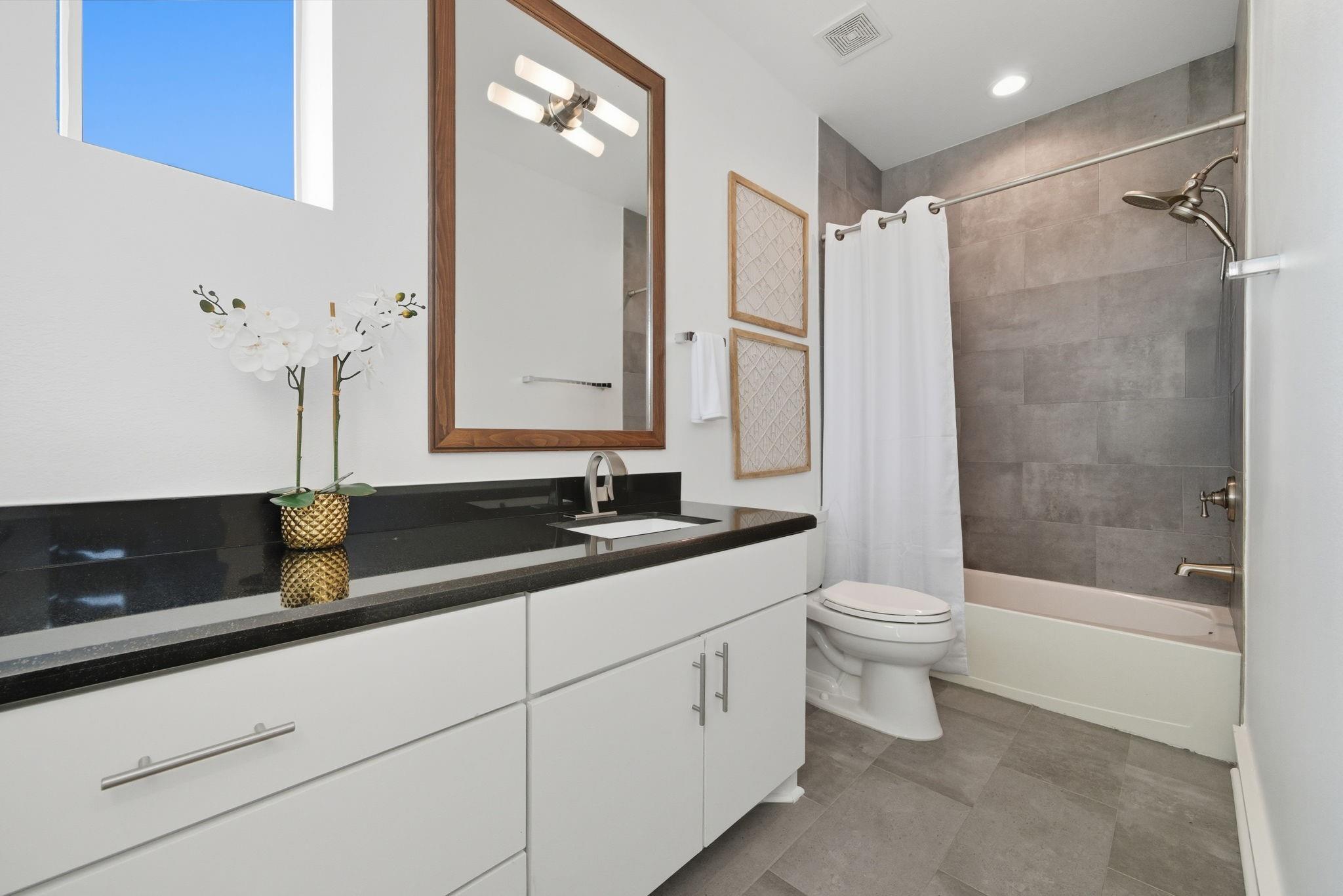 407 W Polk Street