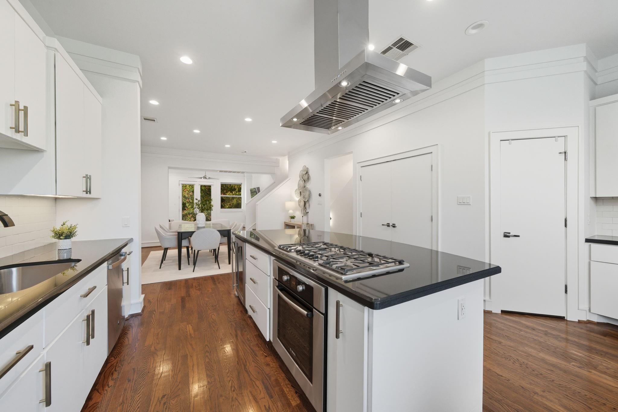 407 W Polk Street