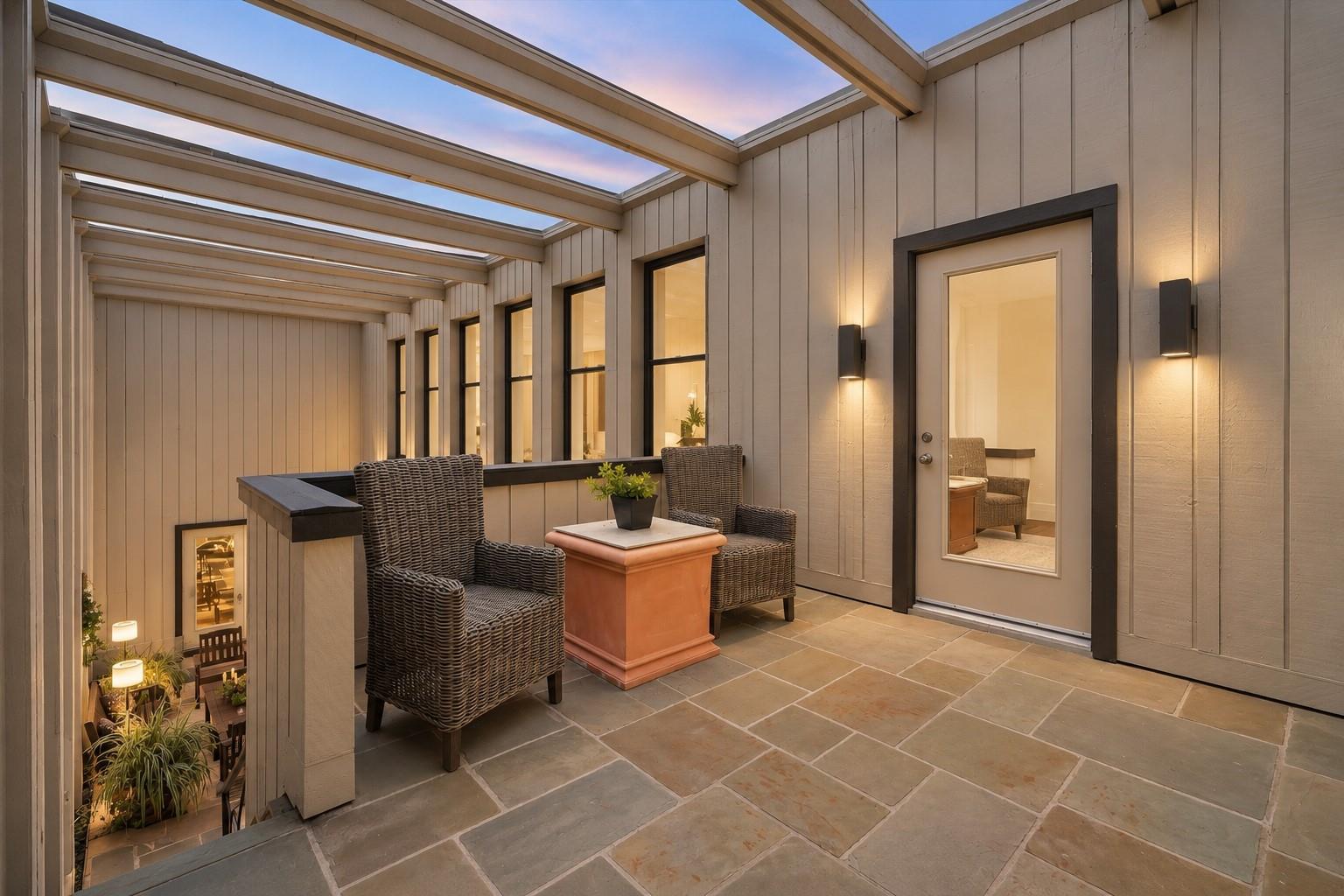 5000 Longmont Drive # 15