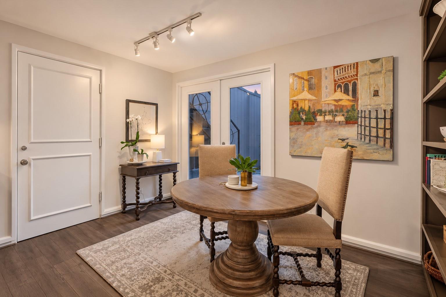 5000 Longmont Drive # 15