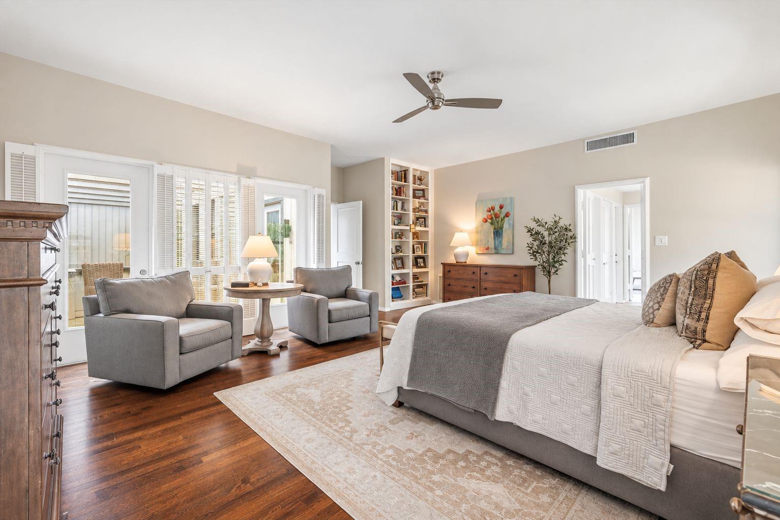 5000 Longmont Drive # 15
