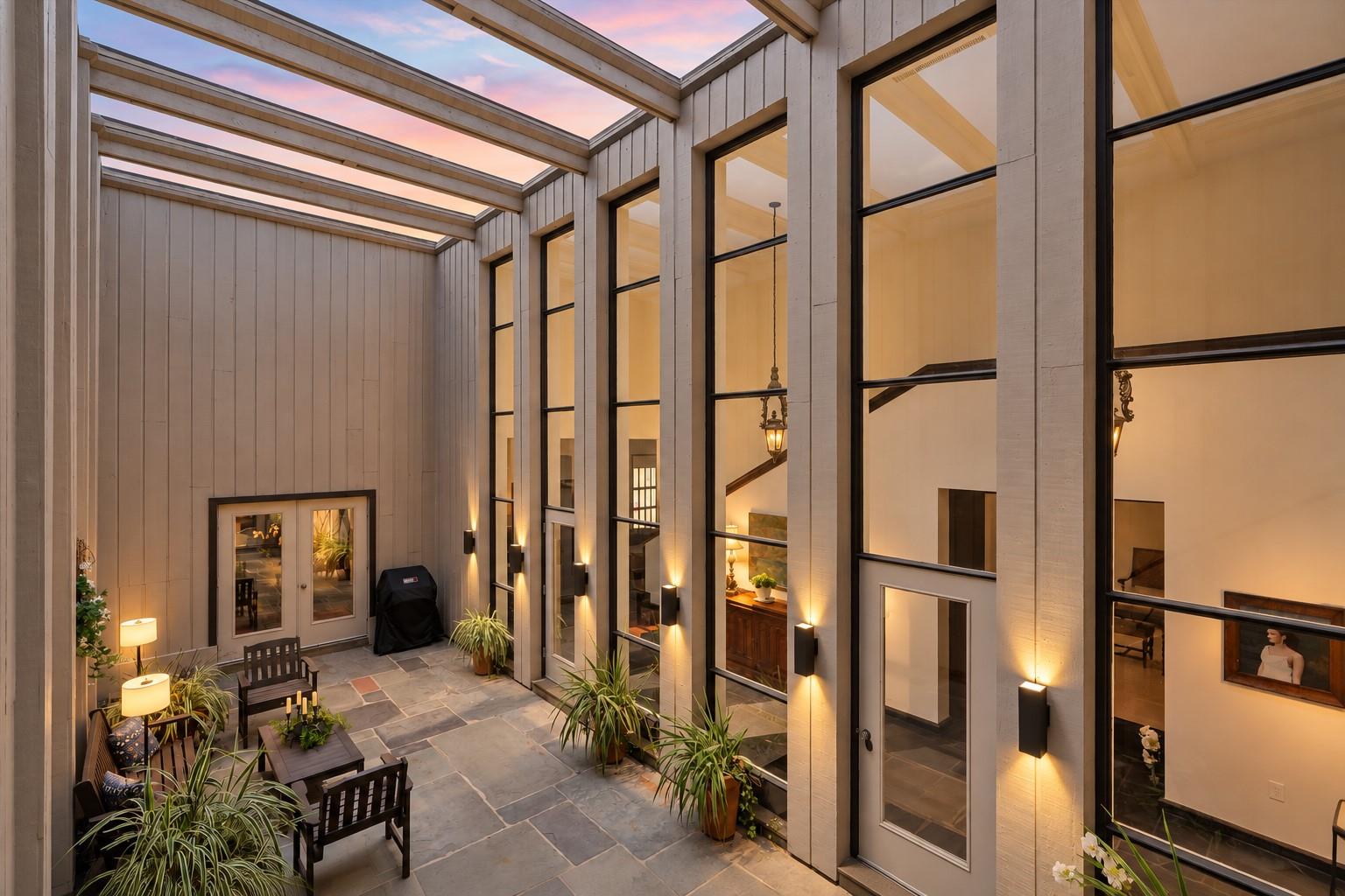 5000 Longmont Drive # 15