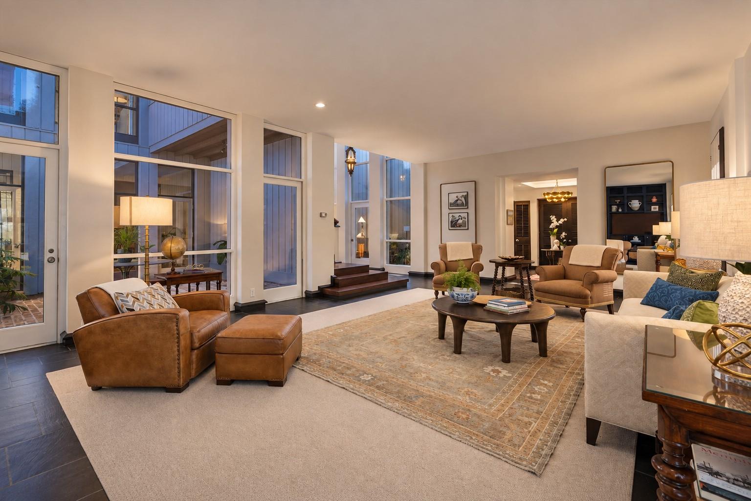 5000 Longmont Drive # 15