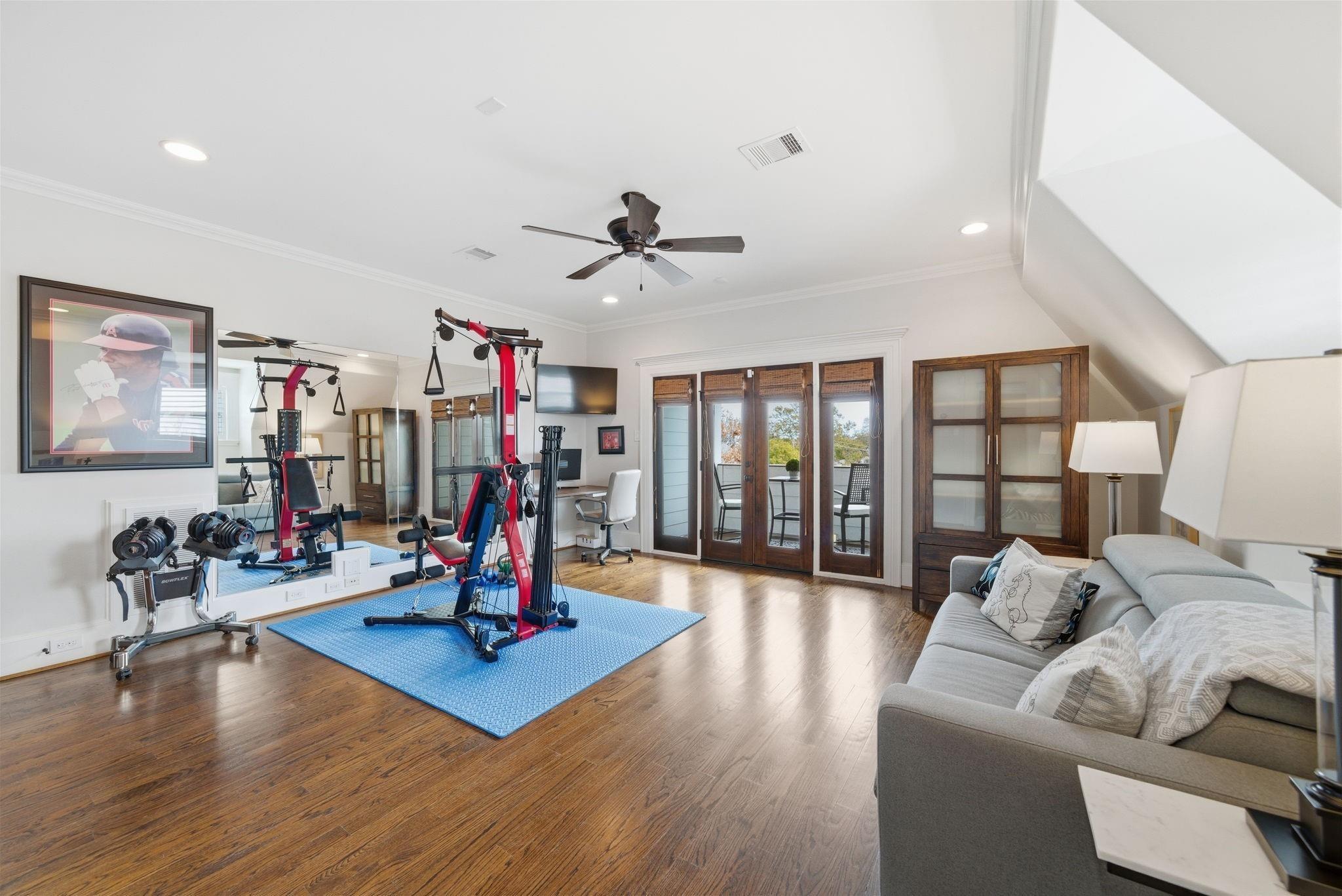 1418 Columbia Street