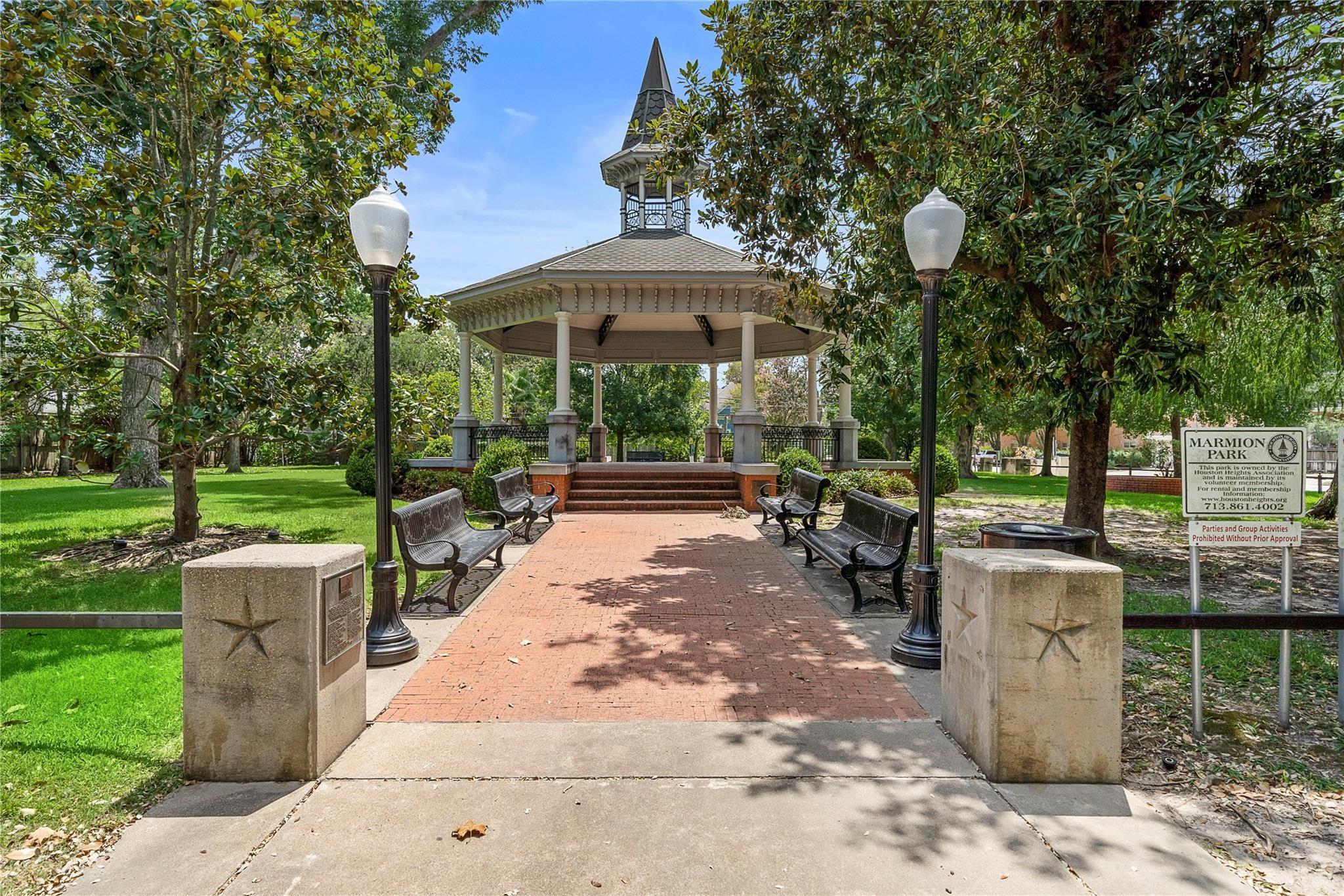 1418 Columbia Street