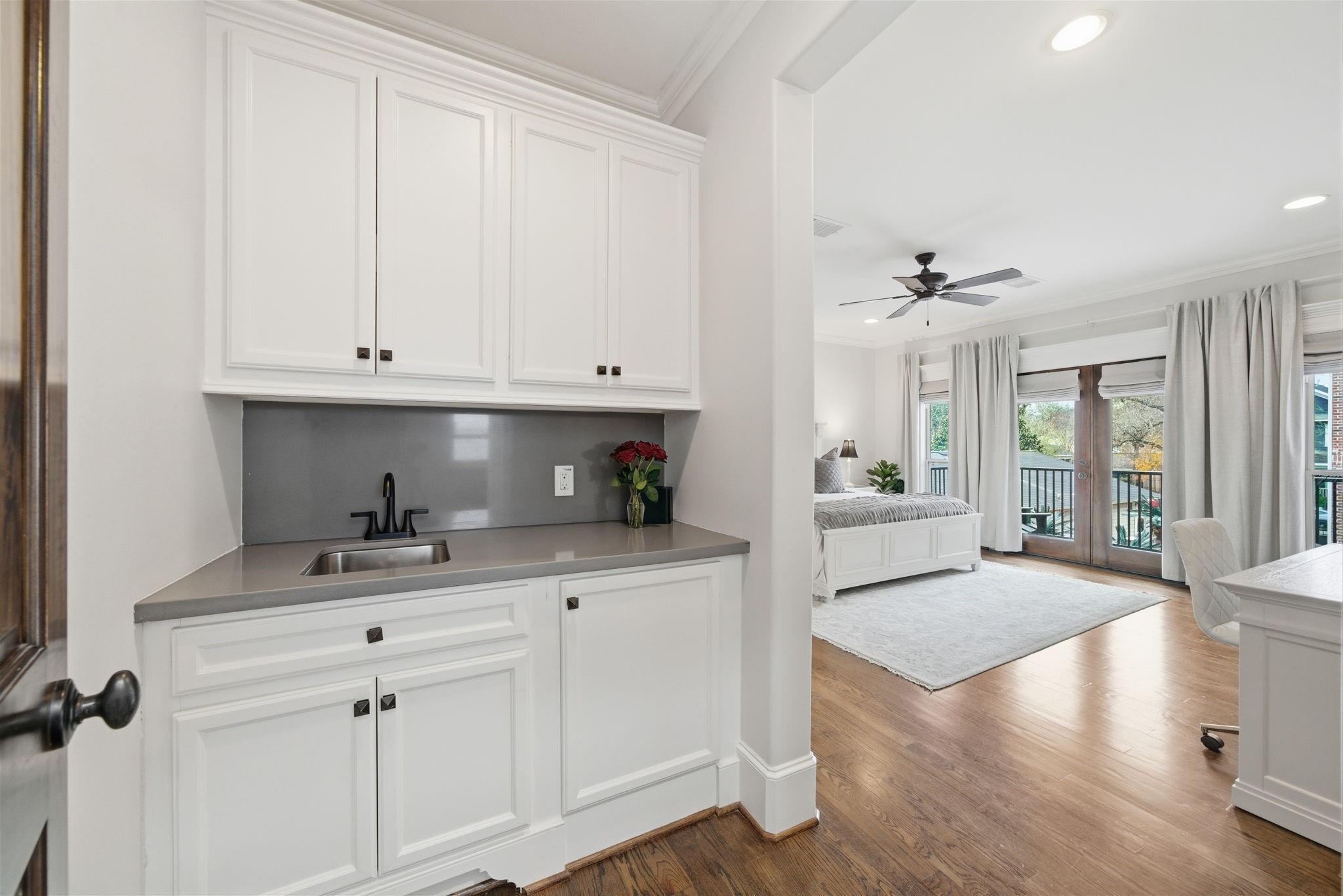 1418 Columbia Street