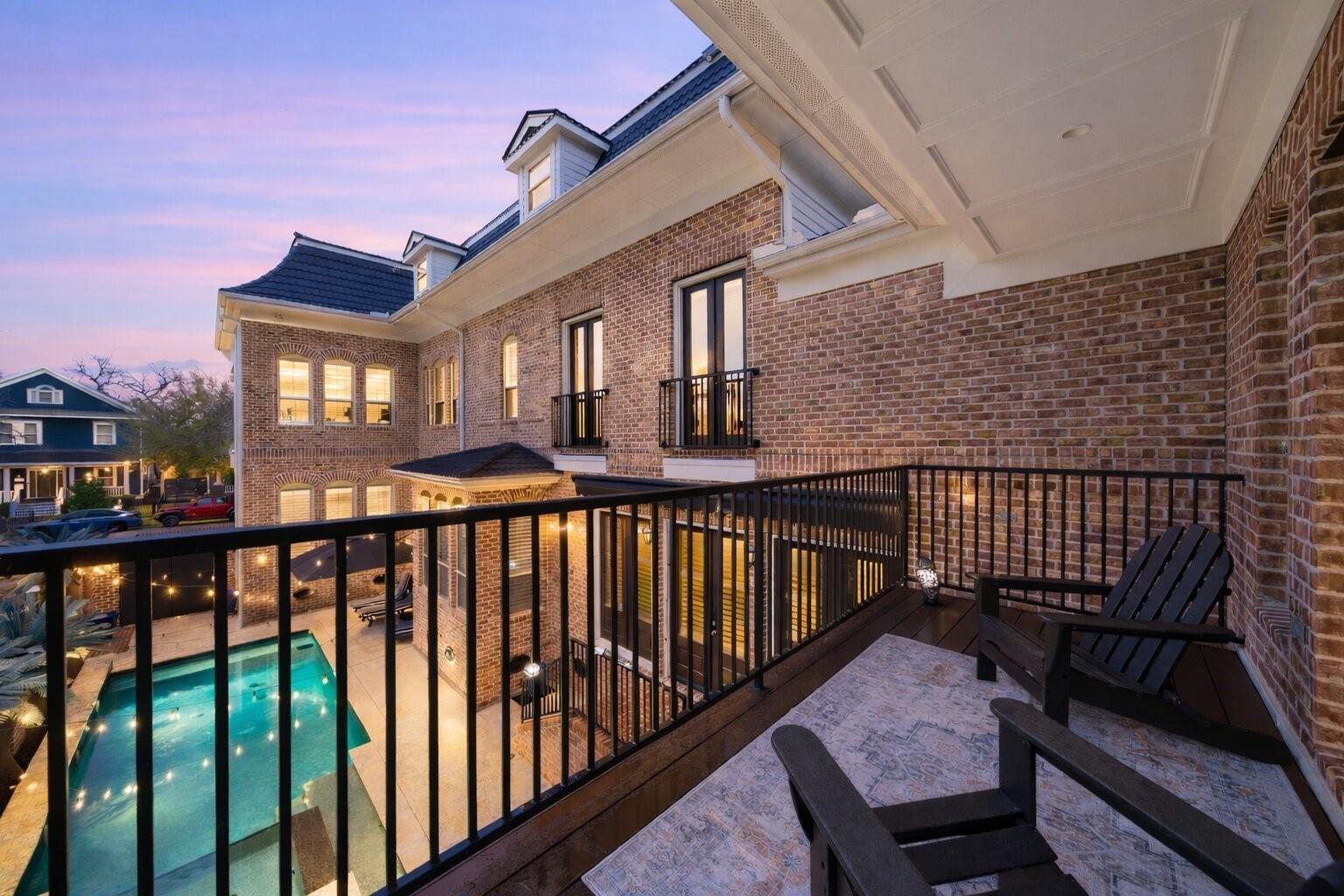 1418 Columbia Street