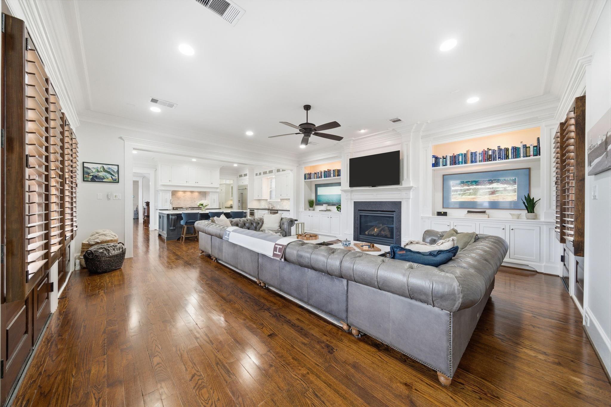 1418 Columbia Street