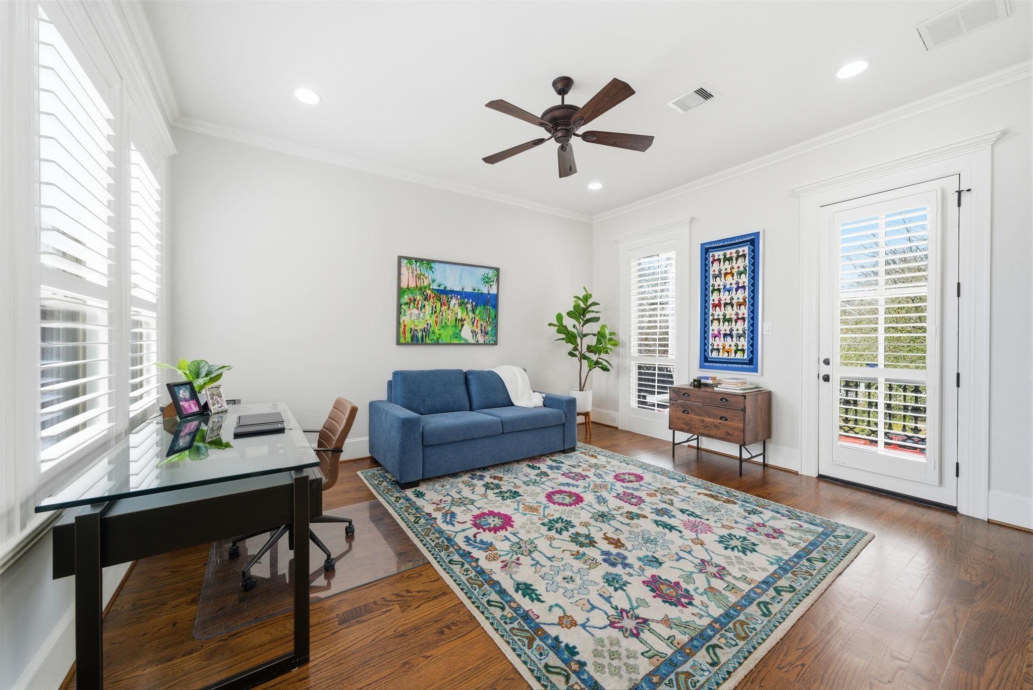 1418 Columbia Street