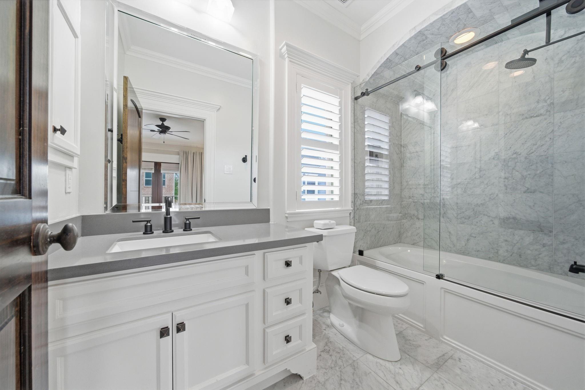 1418 Columbia Street