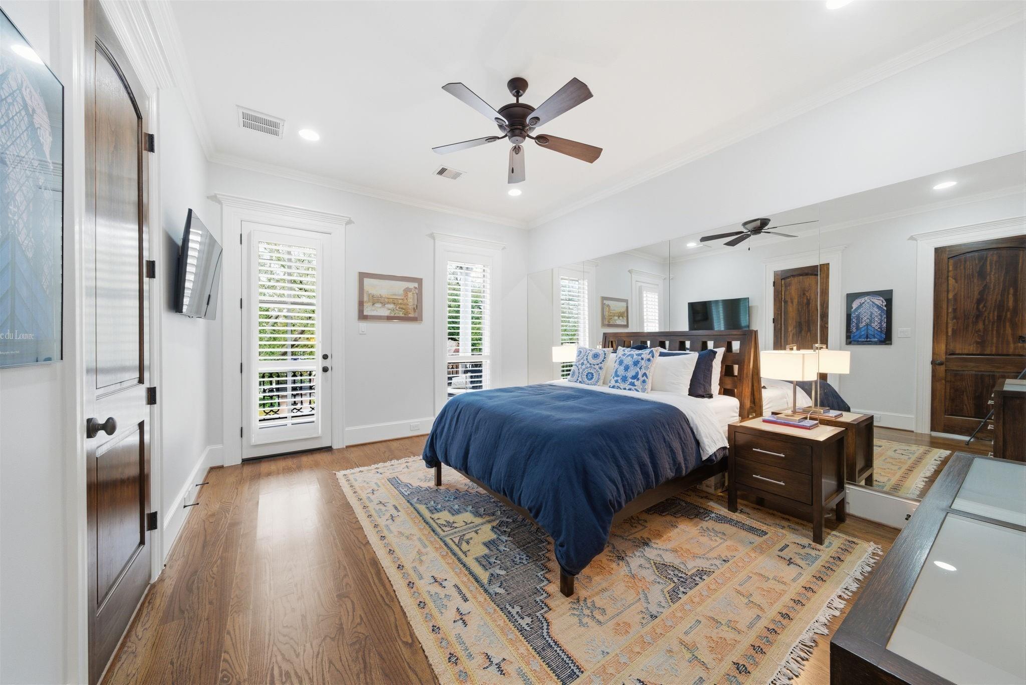 1418 Columbia Street