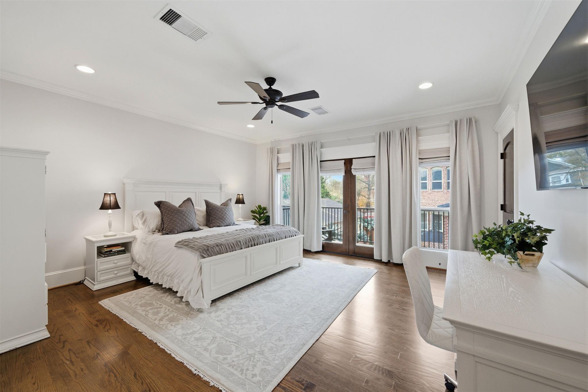 1418 Columbia Street