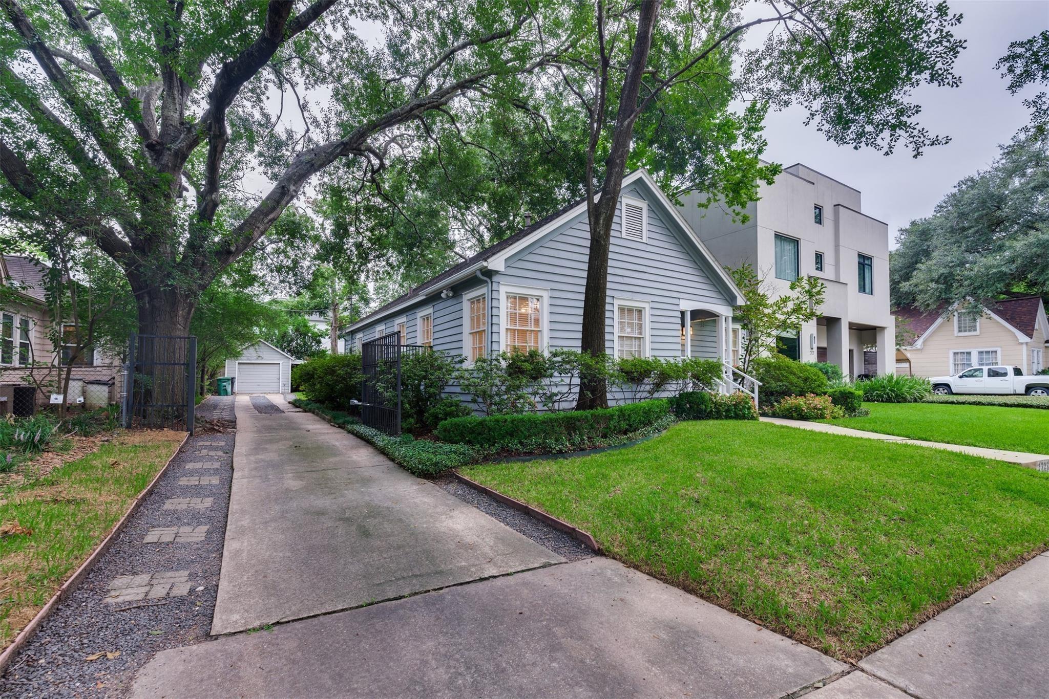 2323 Bartlett Street