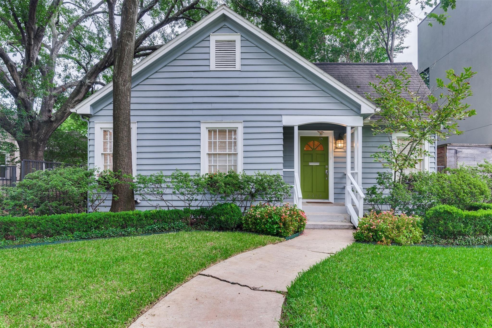 2323 Bartlett Street