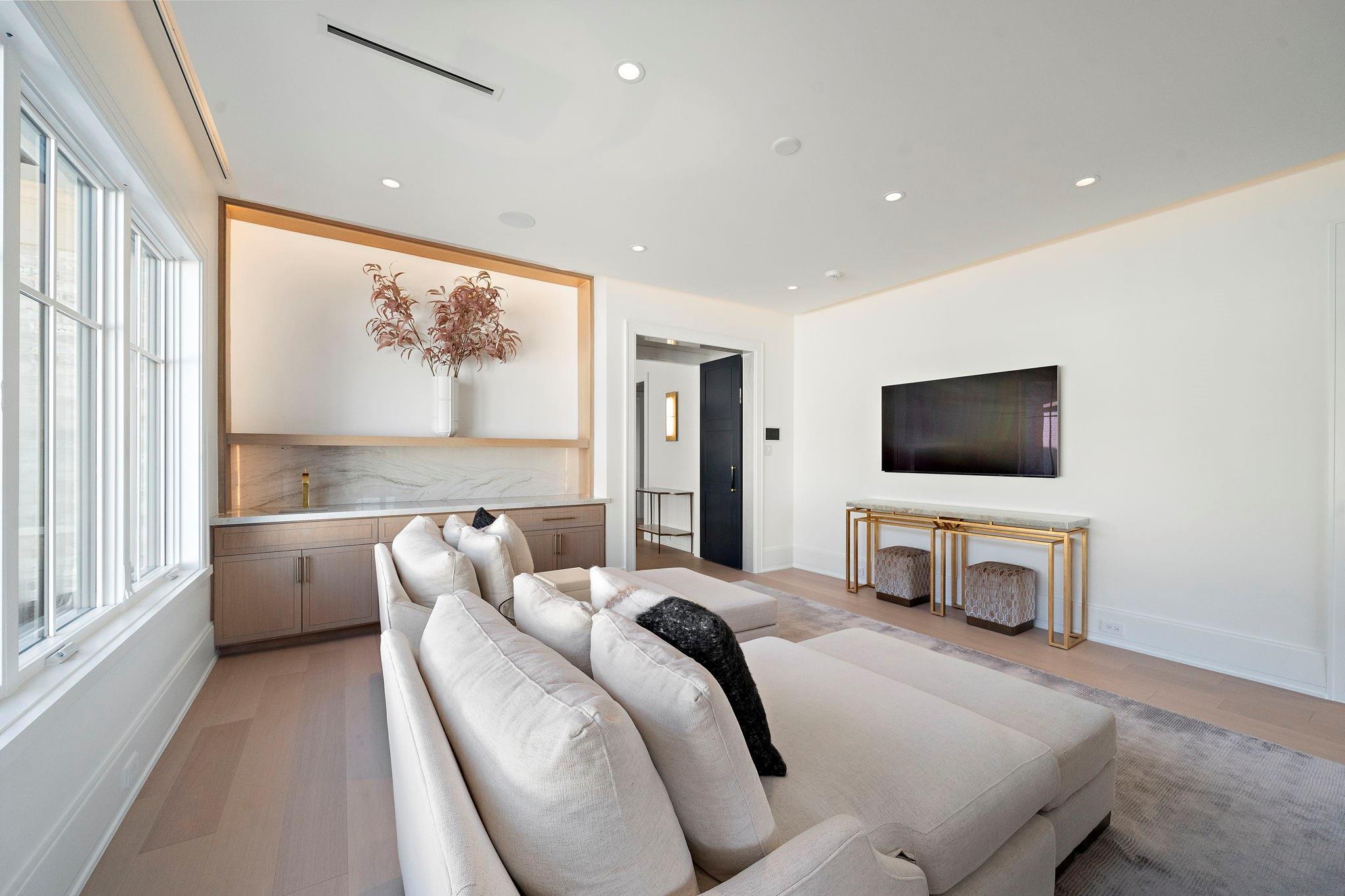 3649 Chevy Chase Drive