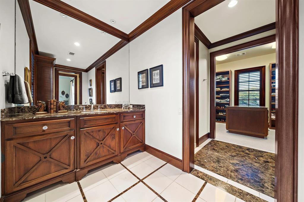 3806 Meadow Lake Lane