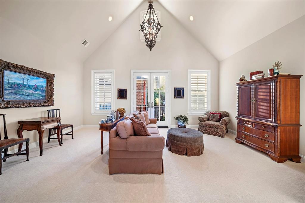 3806 Meadow Lake Lane