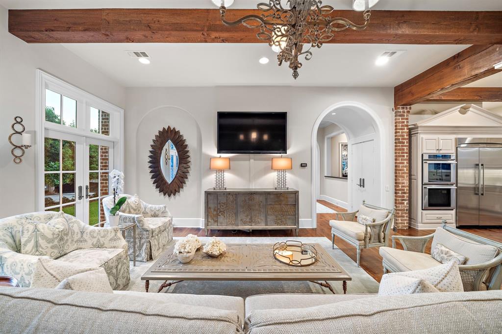 3806 Meadow Lake Lane