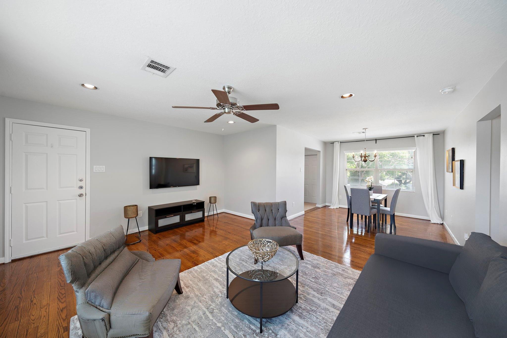 3237 Rosedale Street