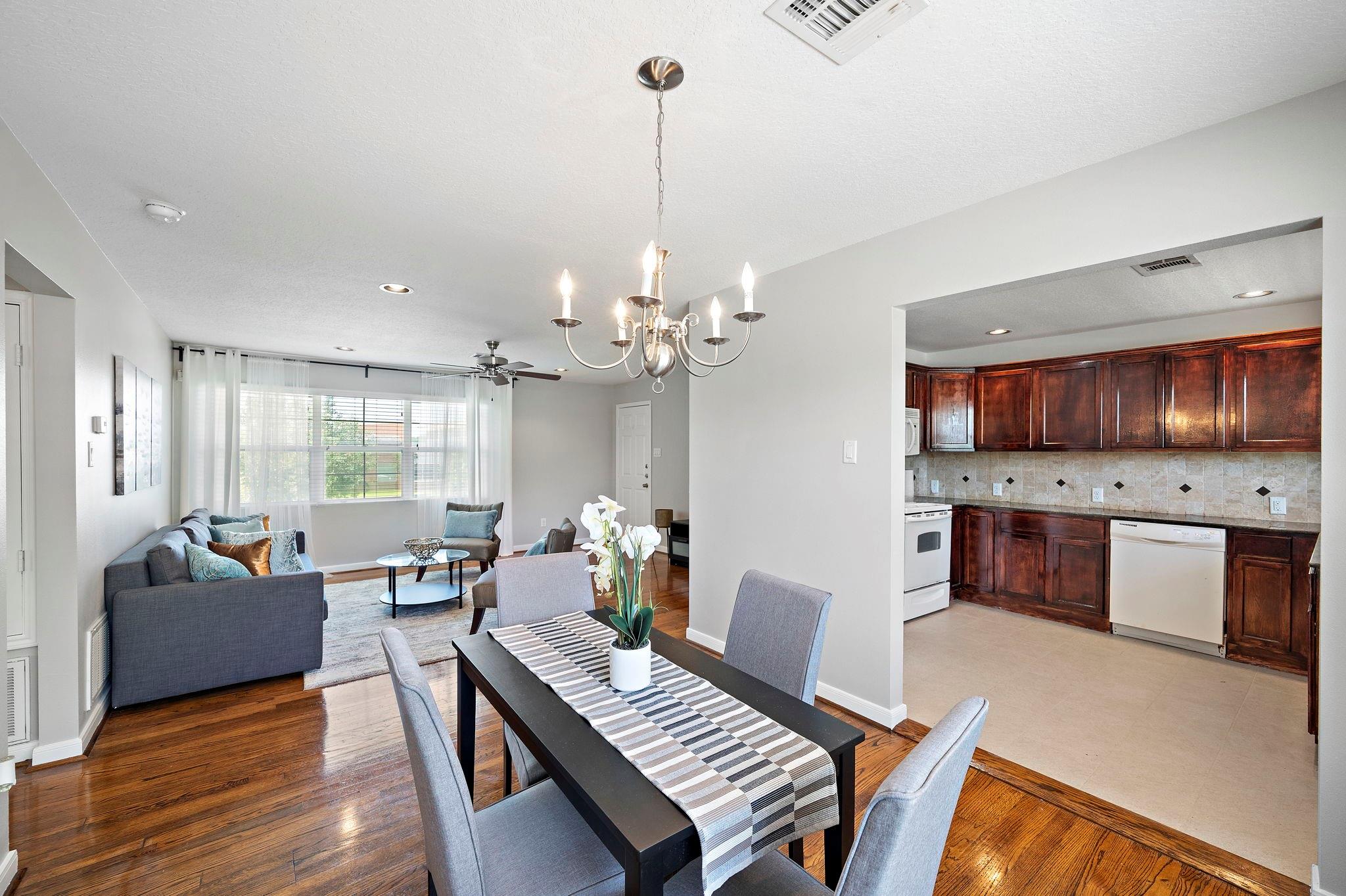 3237 Rosedale Street