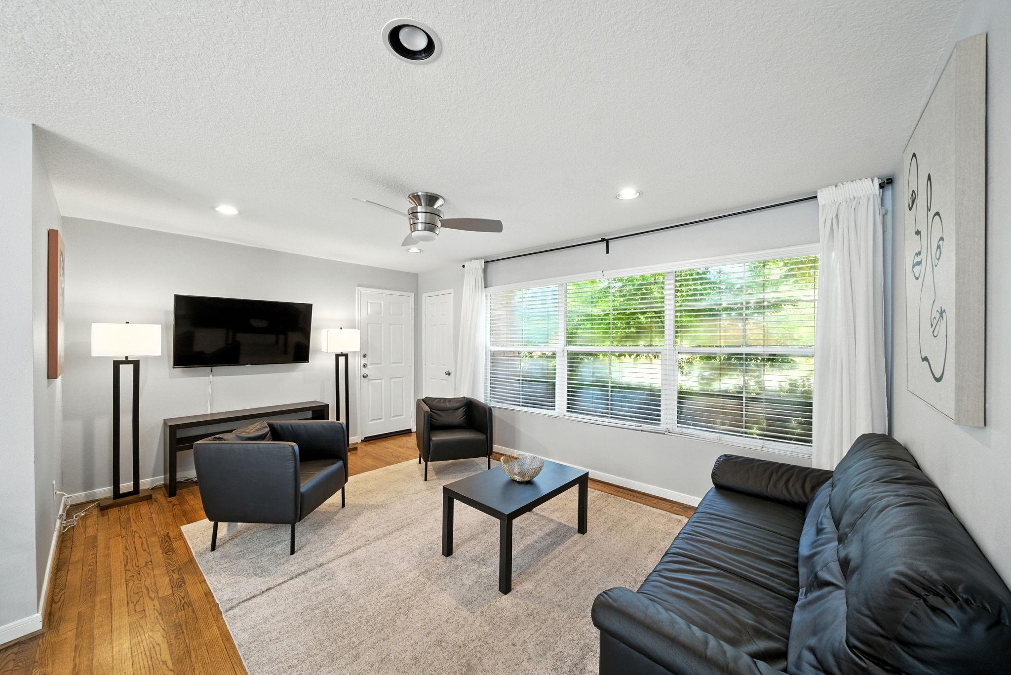 3237 Rosedale Street