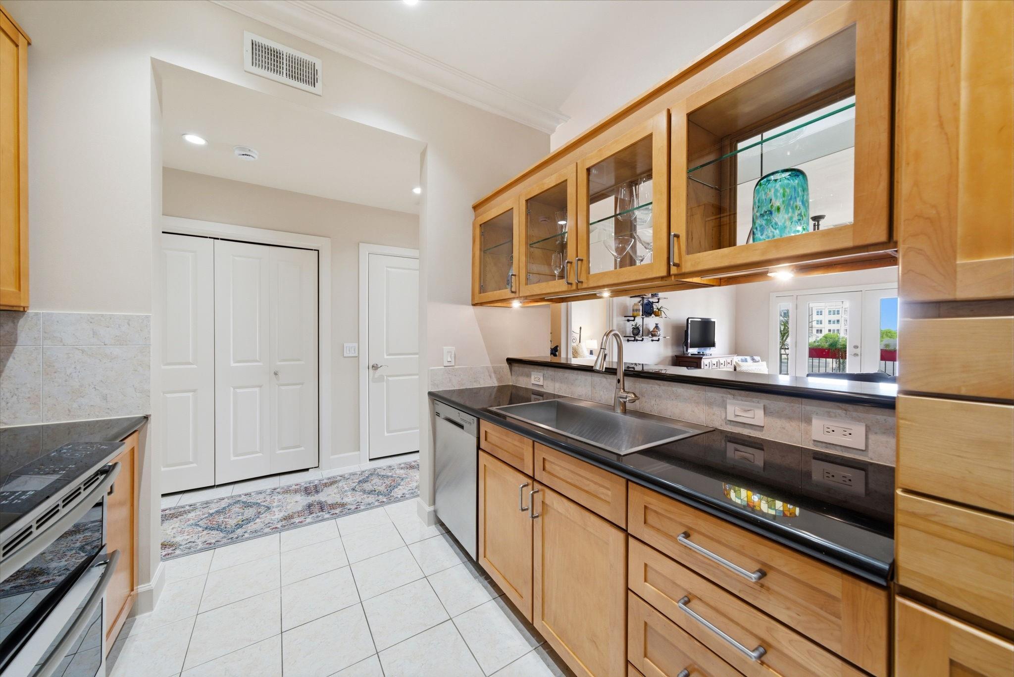 100 Willard Street # 36