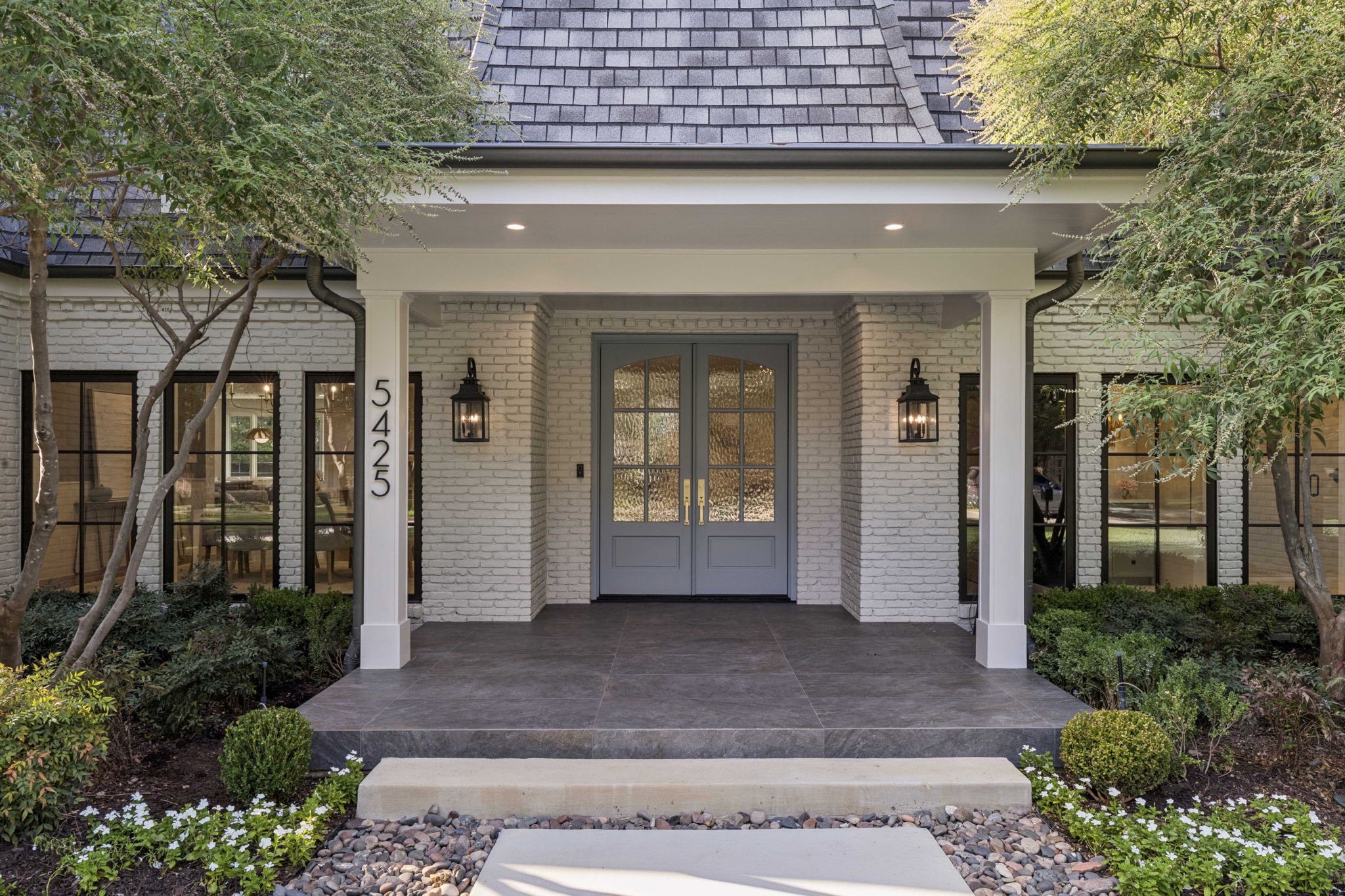 5425 Springmeadow Drive