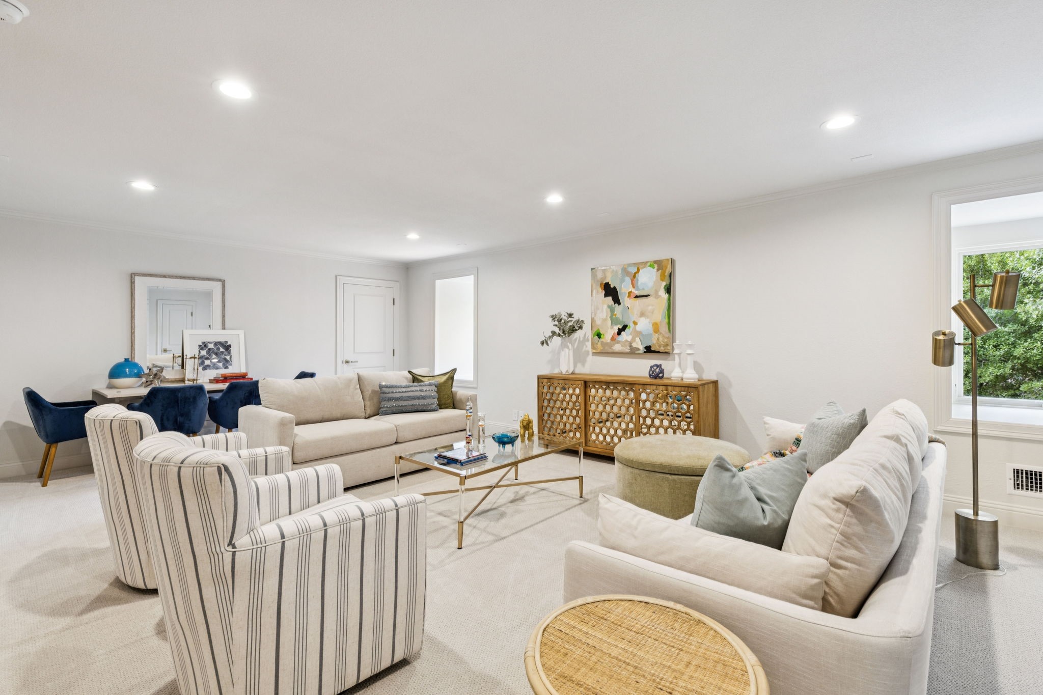 5425 Springmeadow Drive