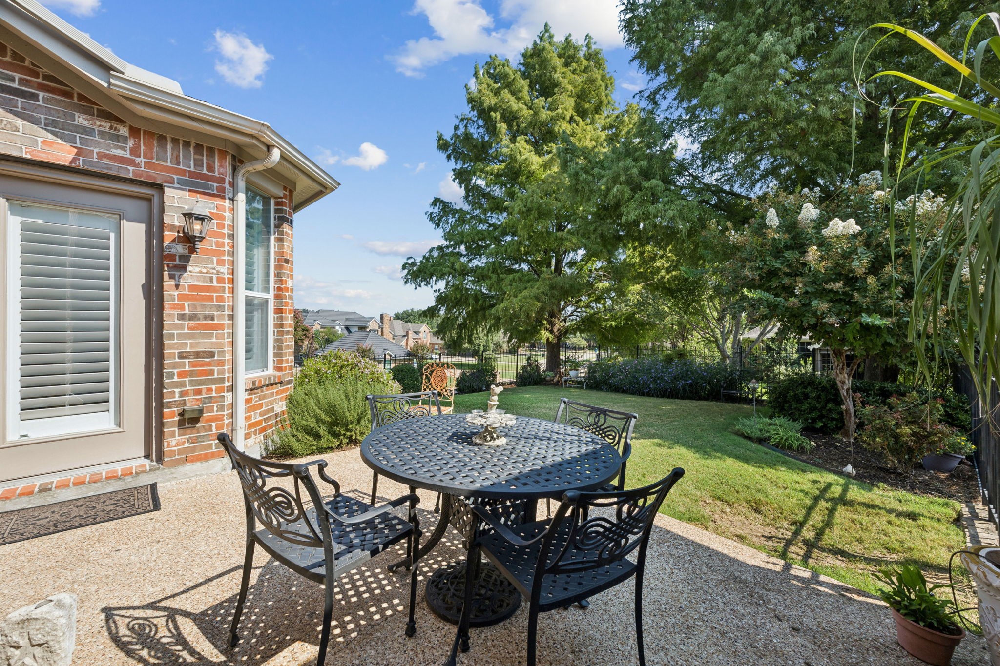 2170 Clubview Drive