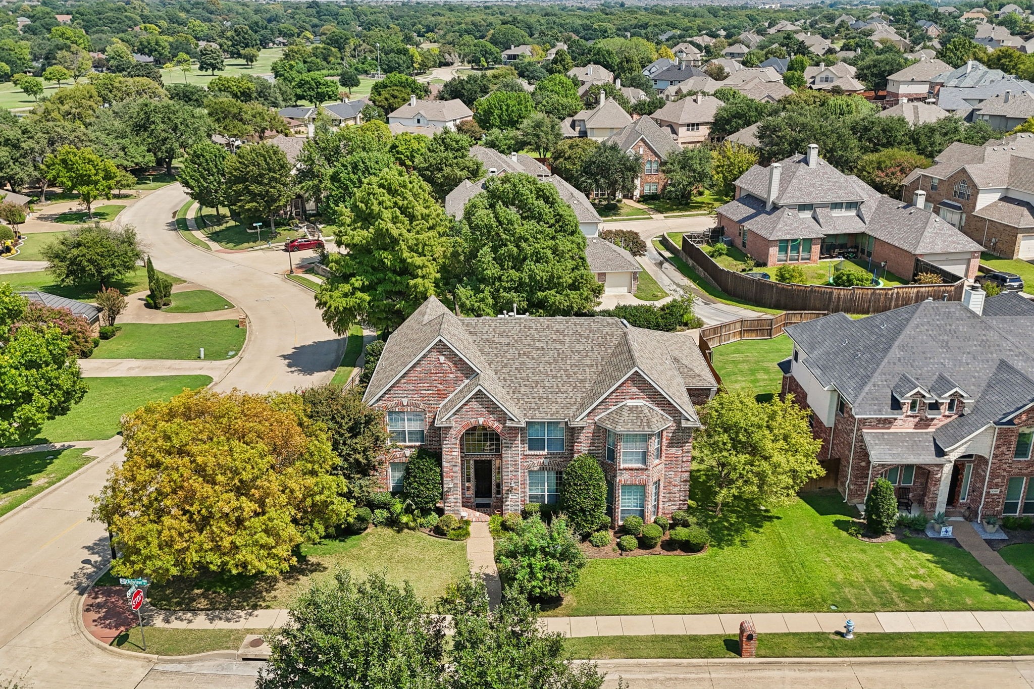 2170 Clubview Drive