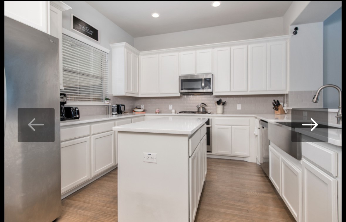 4264 Riverside Drive