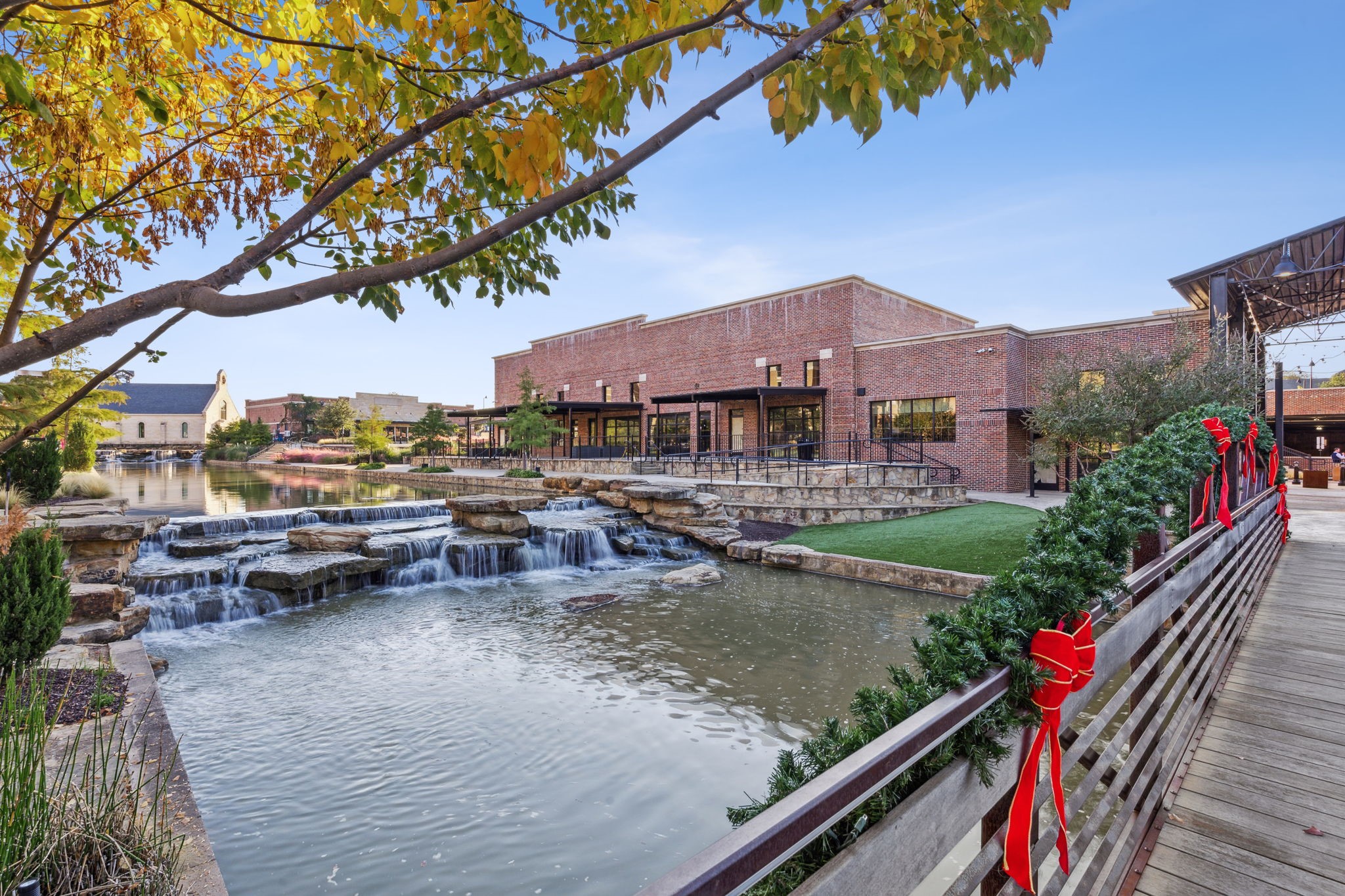 4264 Riverside Drive