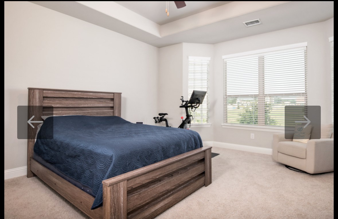 4264 Riverside Drive