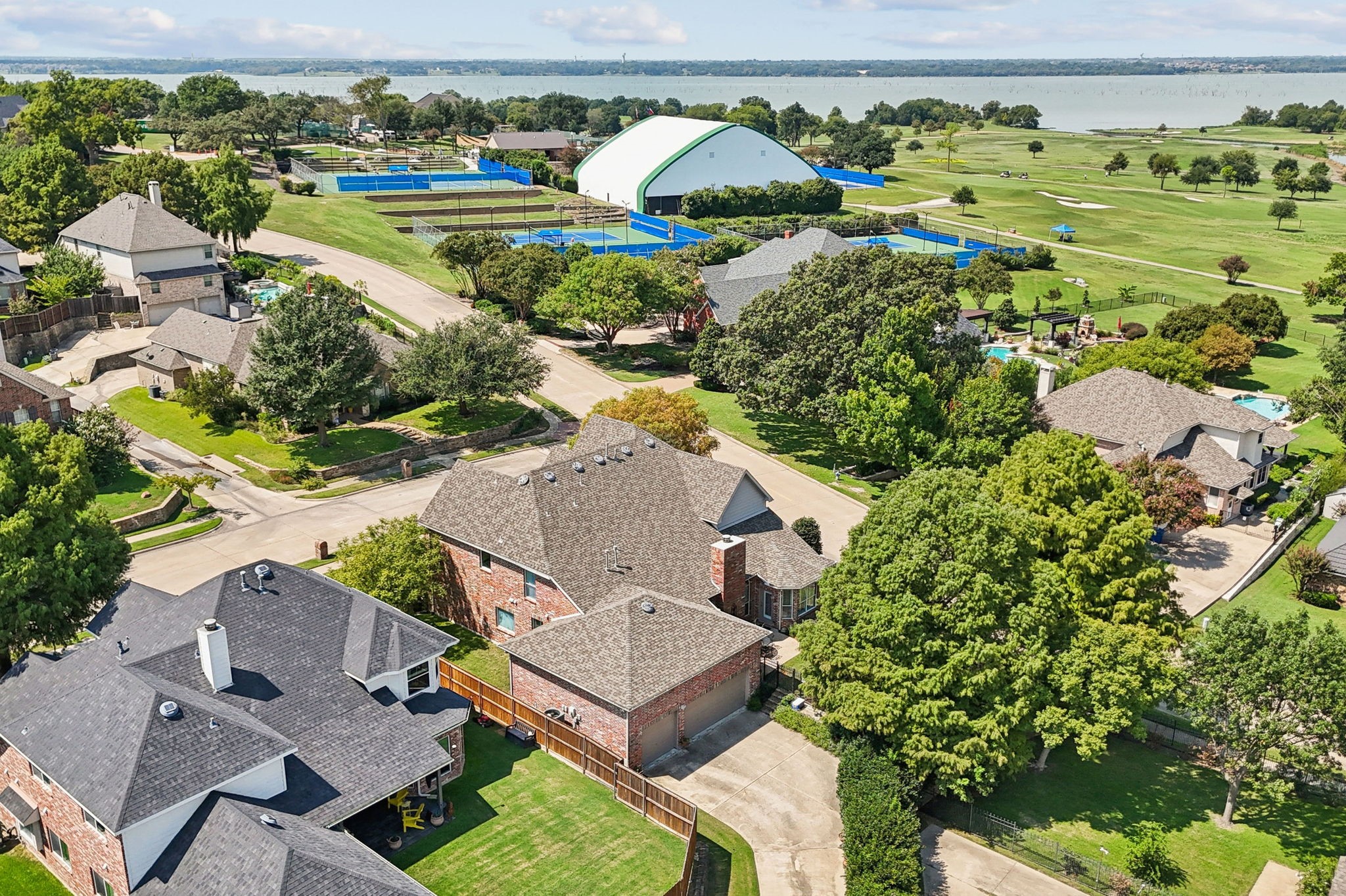 2170 Clubview Drive