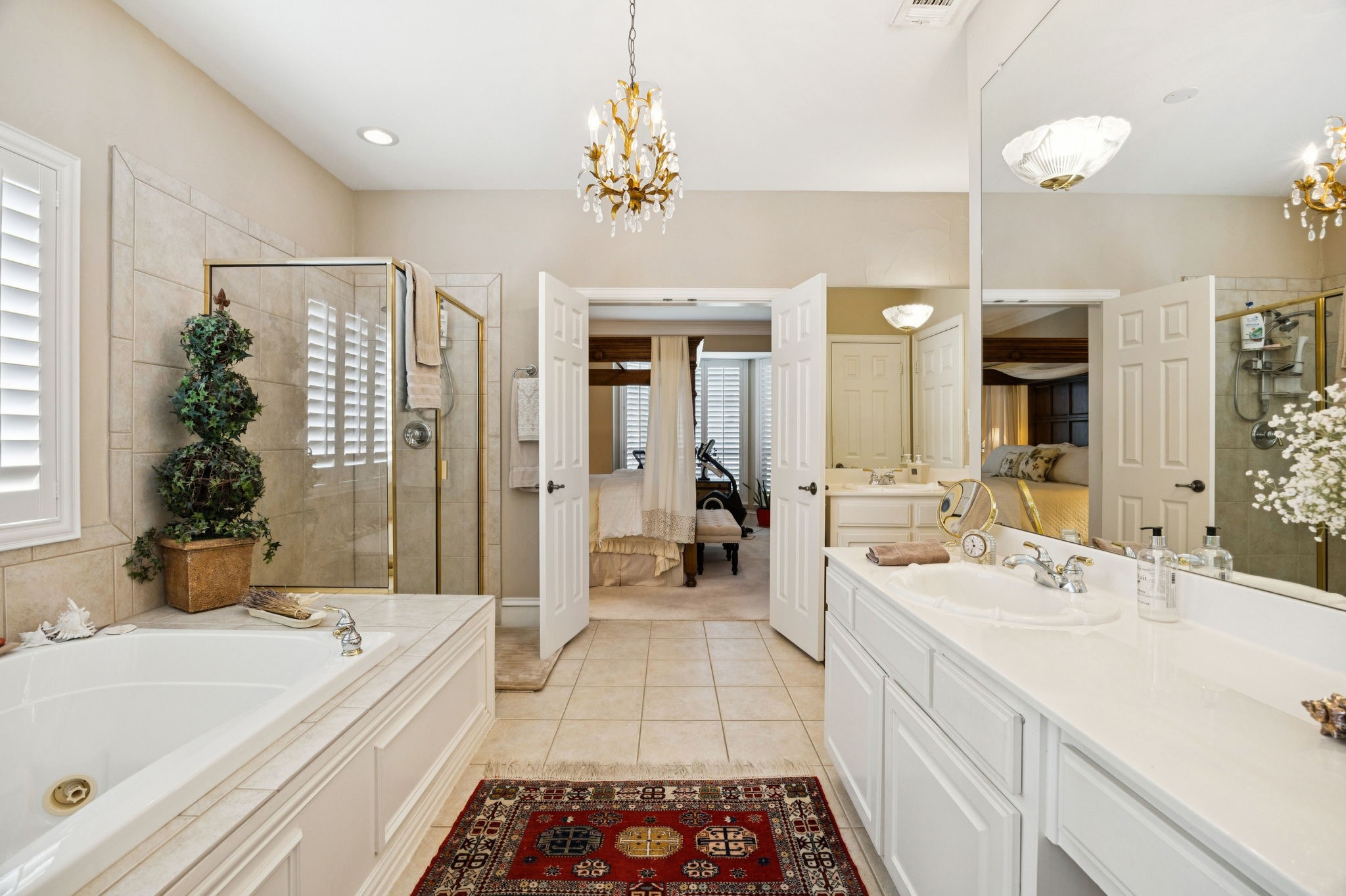 2170 Clubview Drive