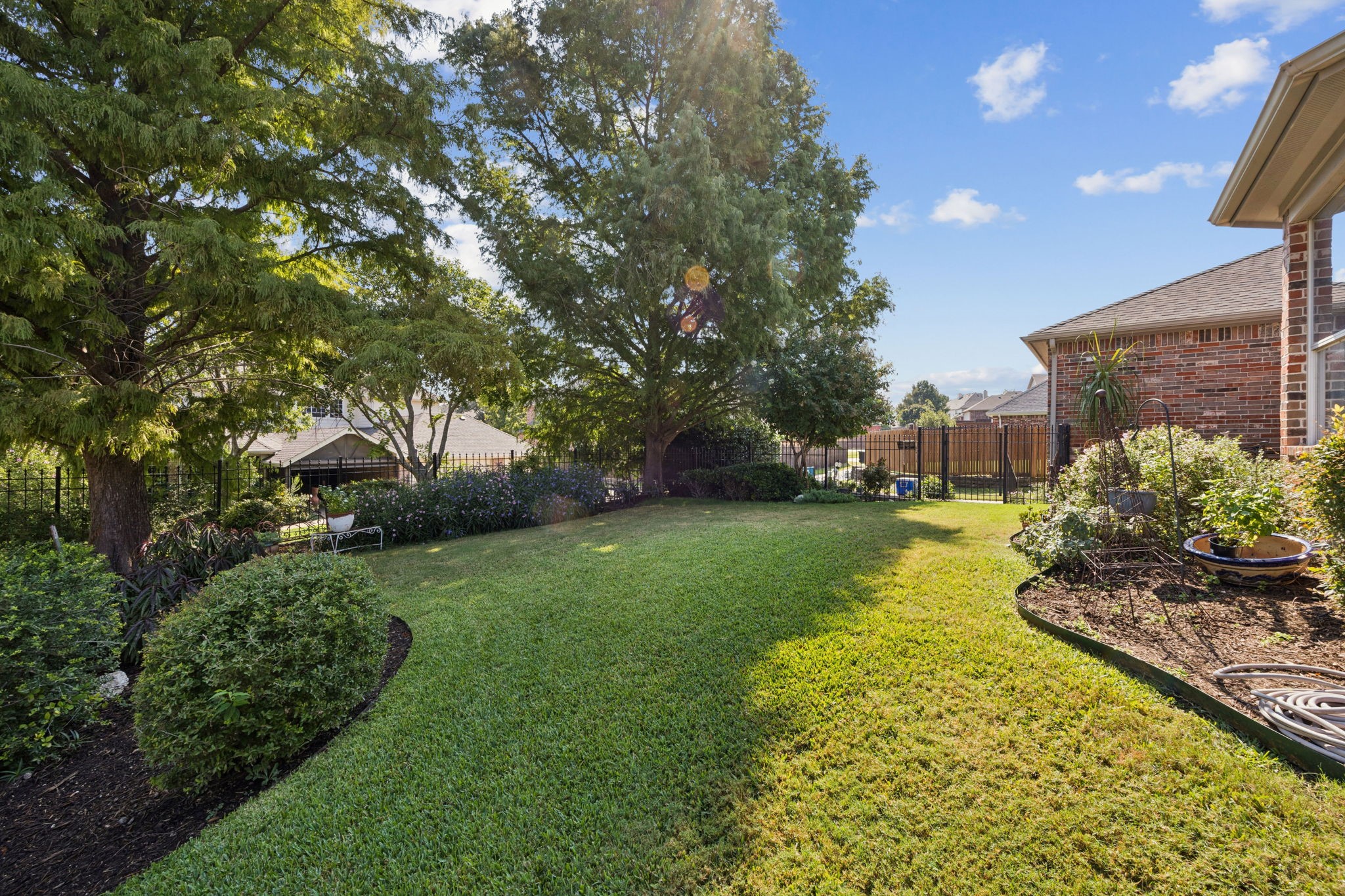 2170 Clubview Drive