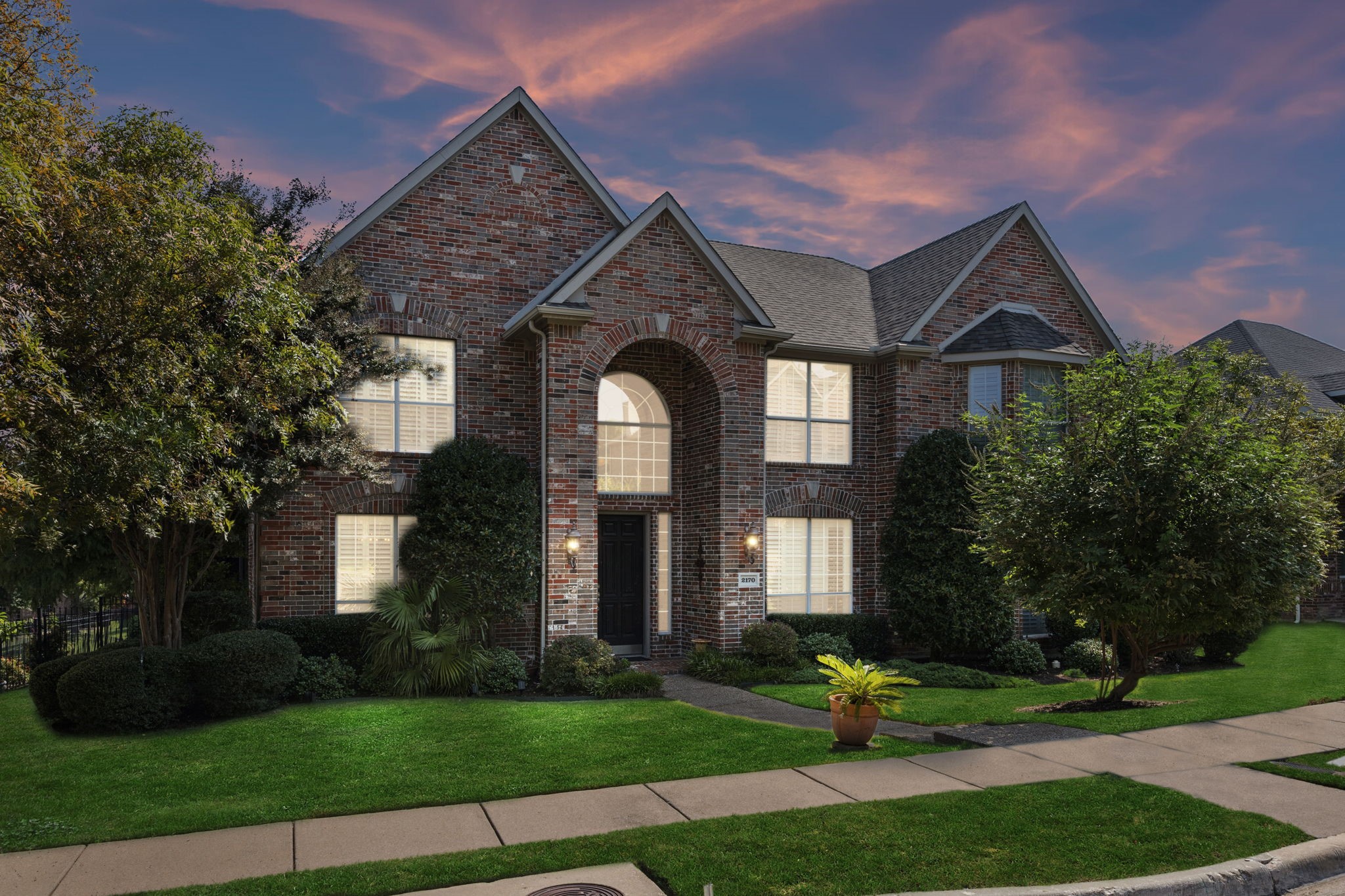 2170 Clubview Drive
