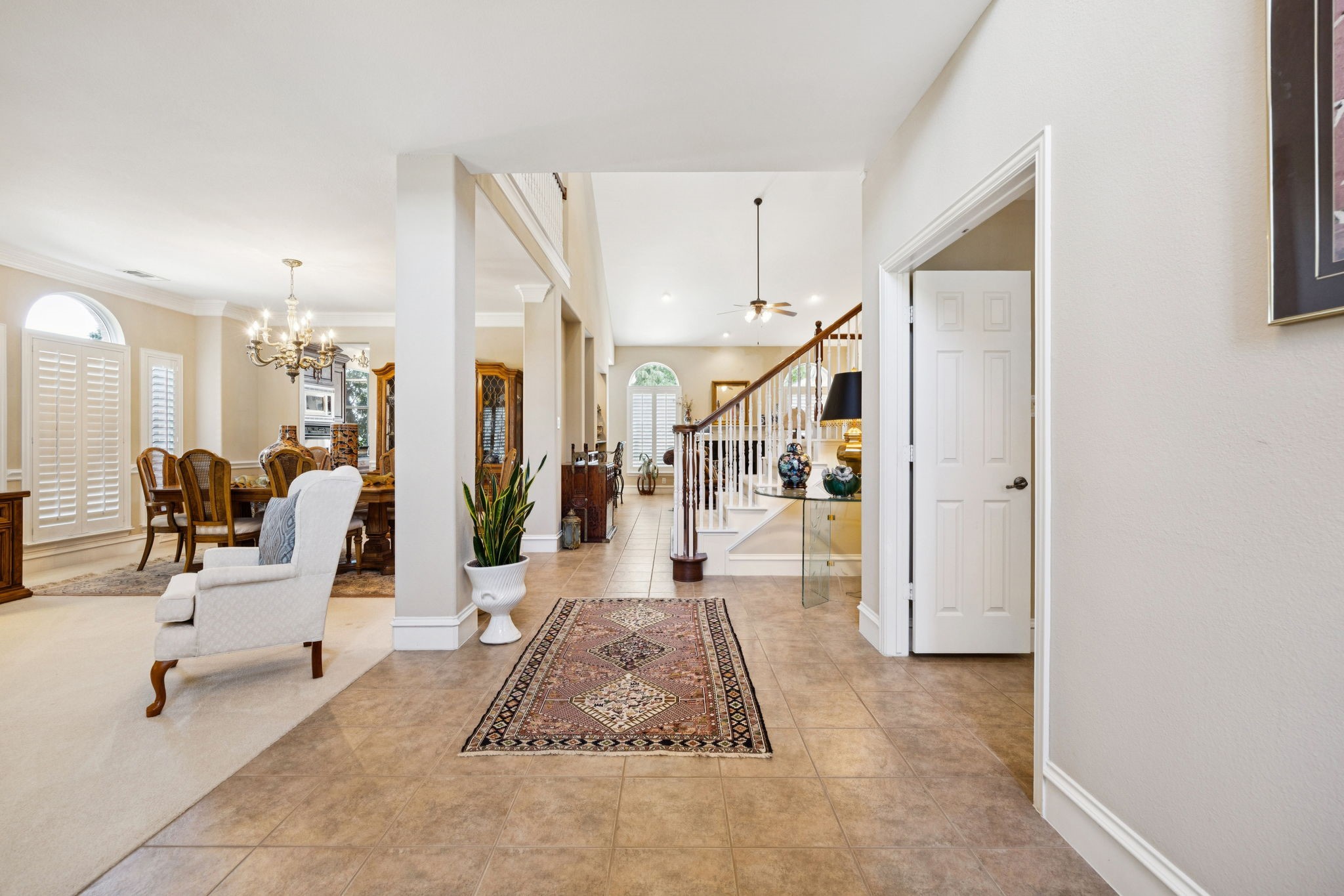 2170 Clubview Drive