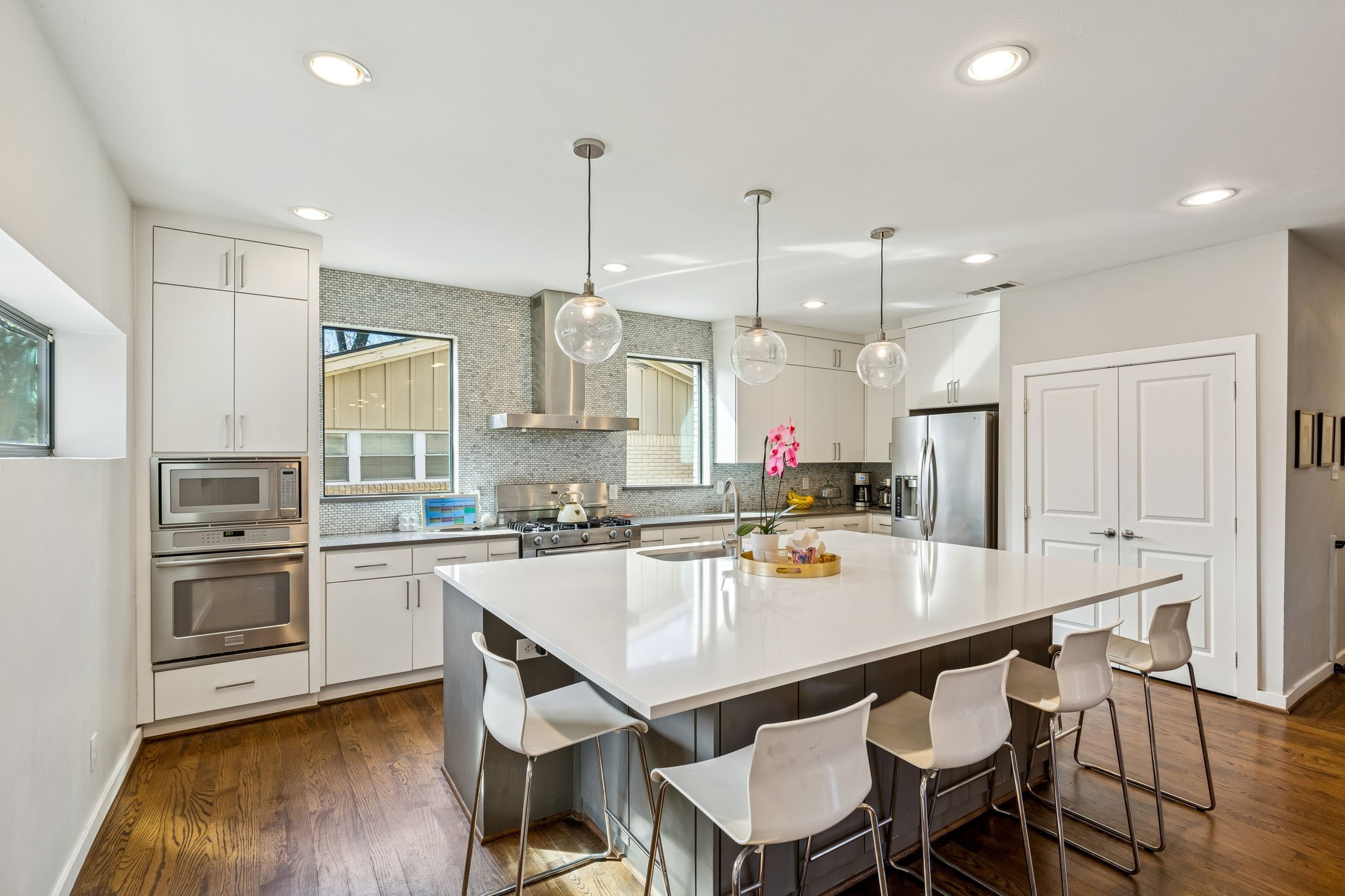 9747 Broken Bow Road