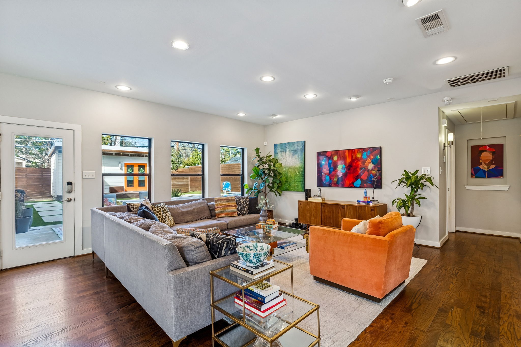 9747 Broken Bow Road