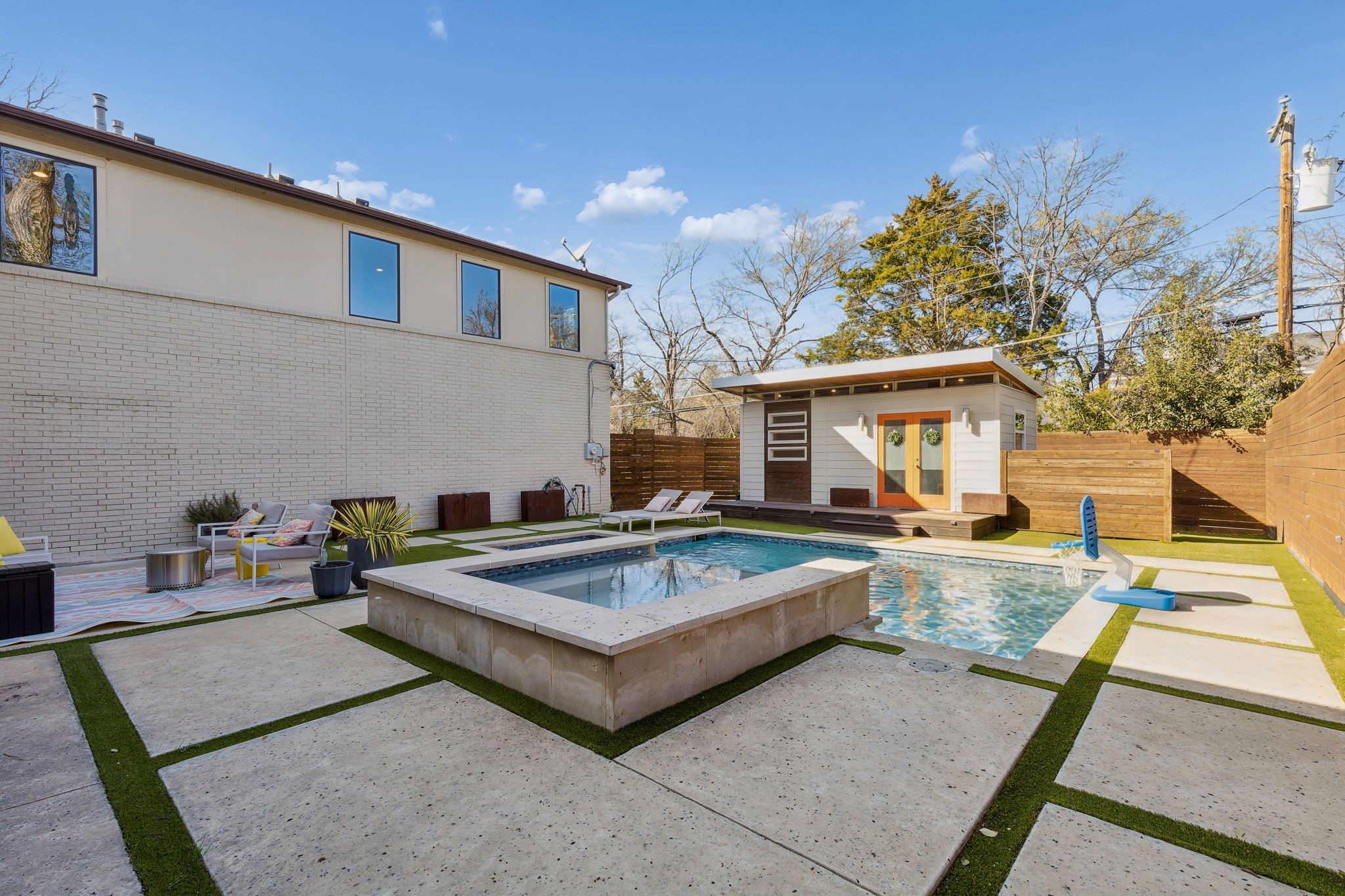 9747 Broken Bow Road