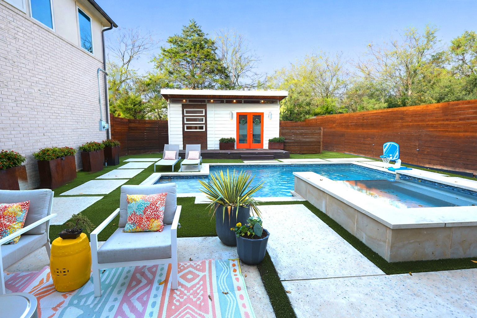 9747 Broken Bow Road