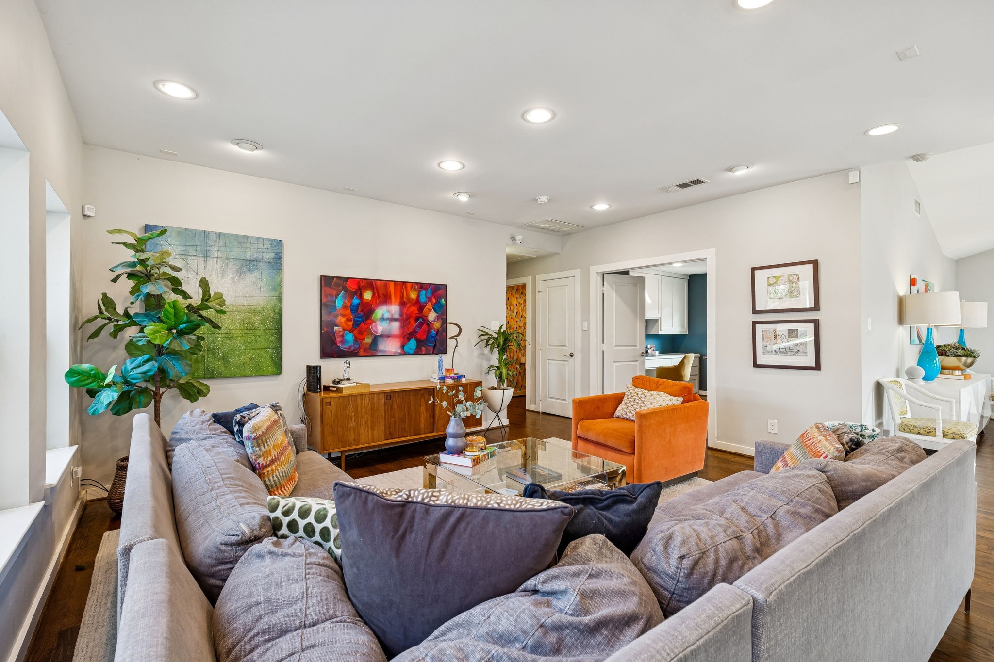 9747 Broken Bow Road