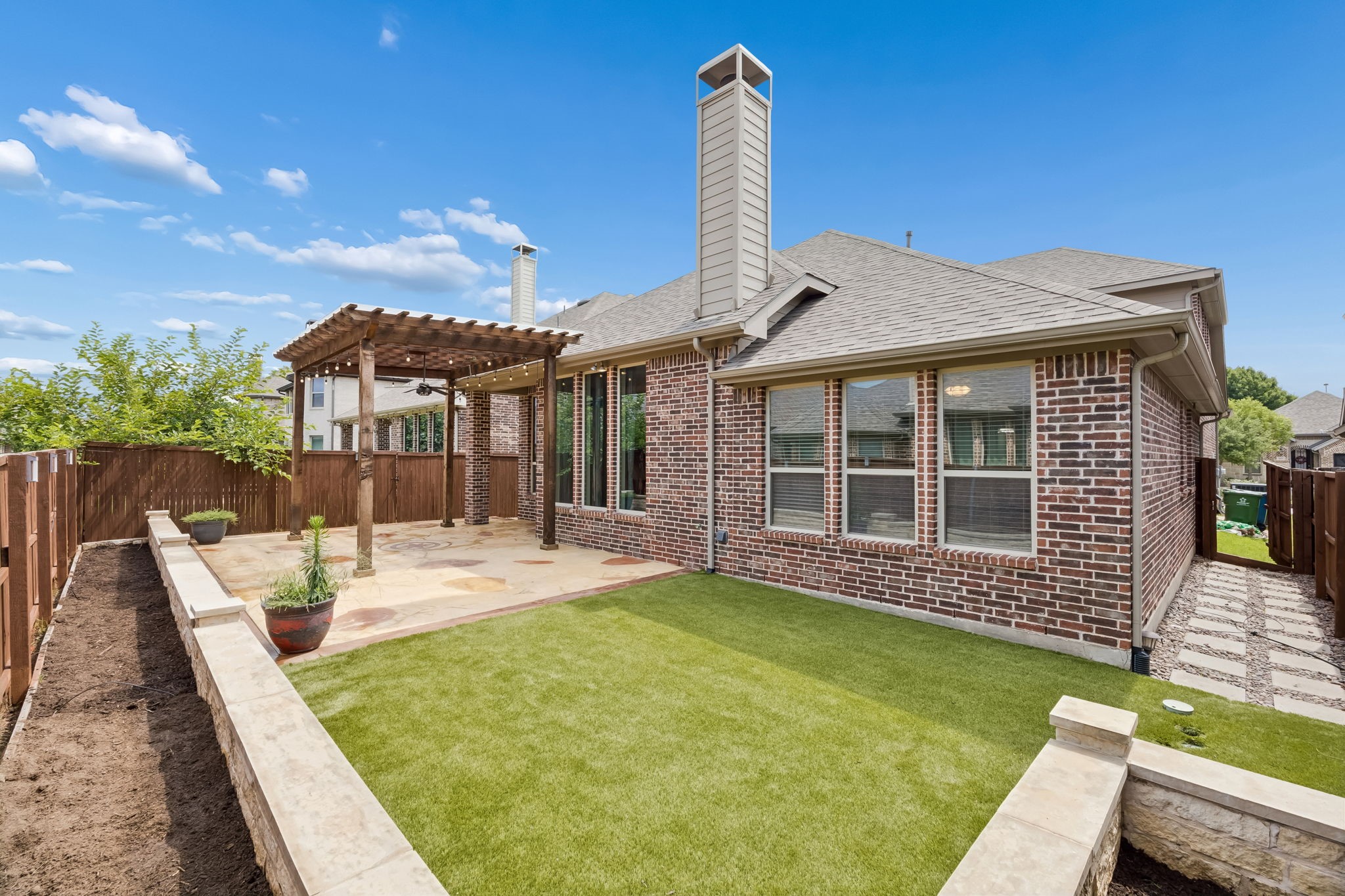 404 Warwick Boulevard
