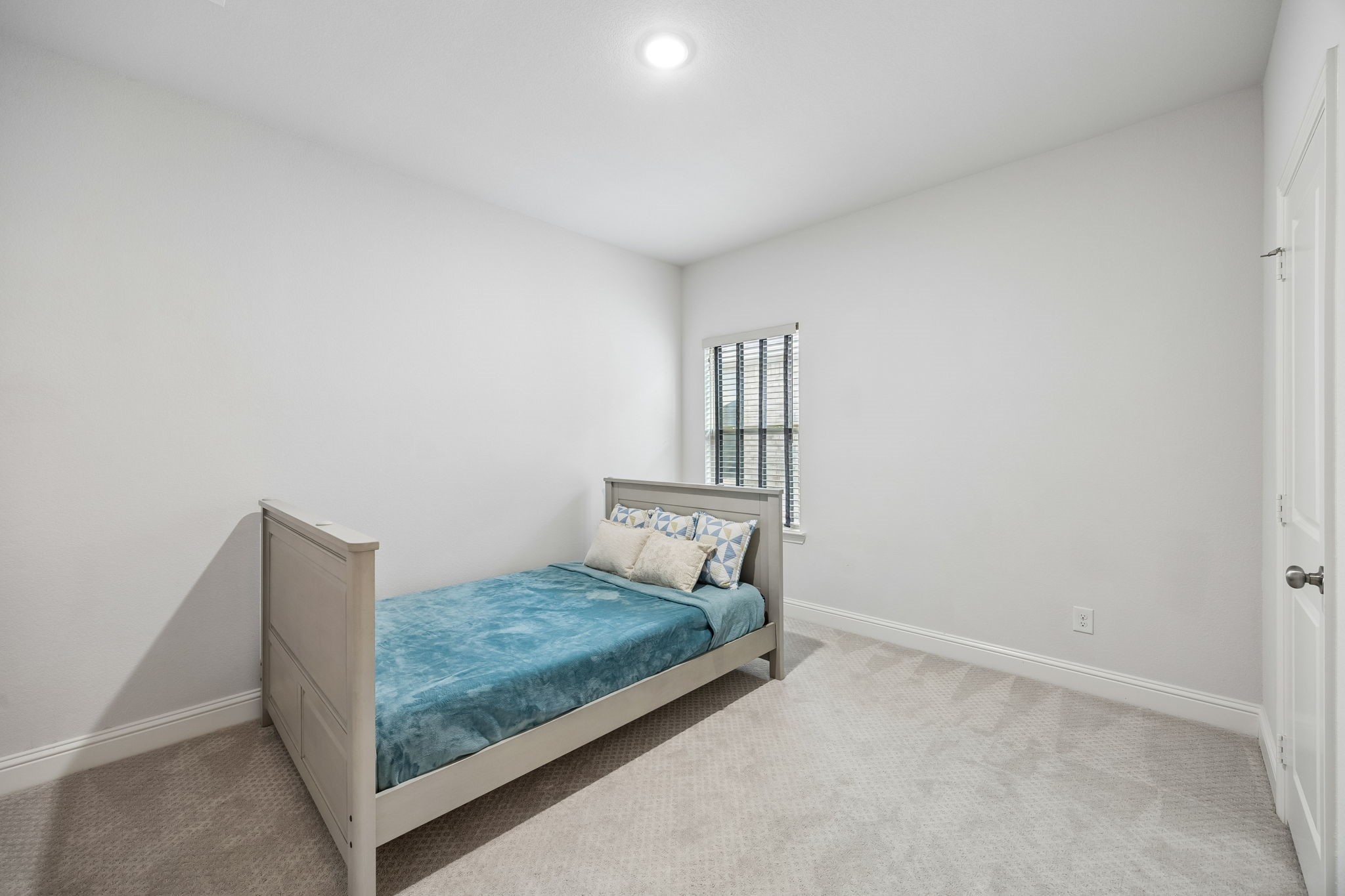 7826 Uxbridge Drive