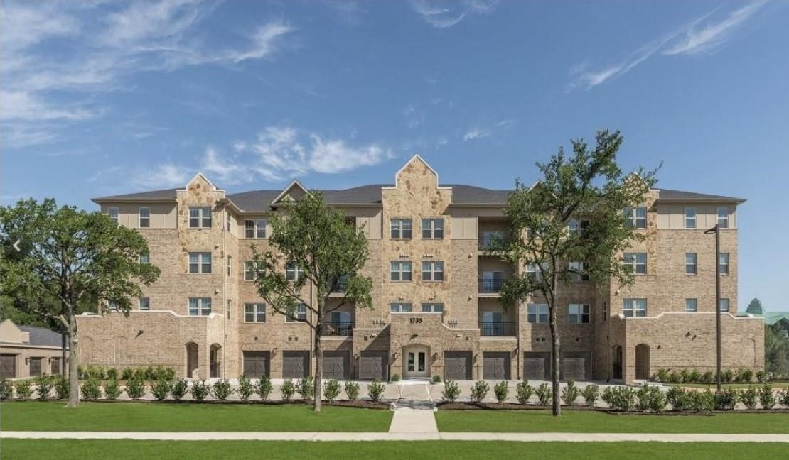 1735 Wittington Place 3207