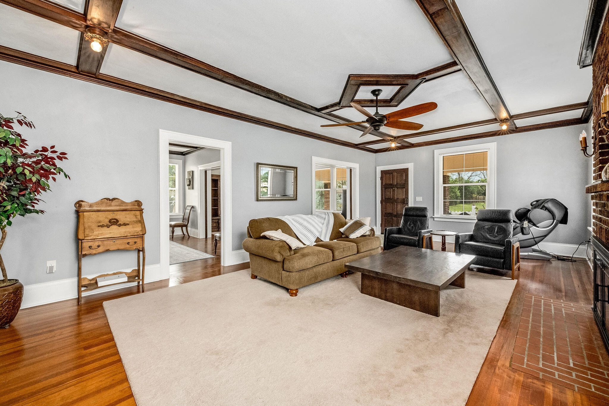 1716 Manor Drive