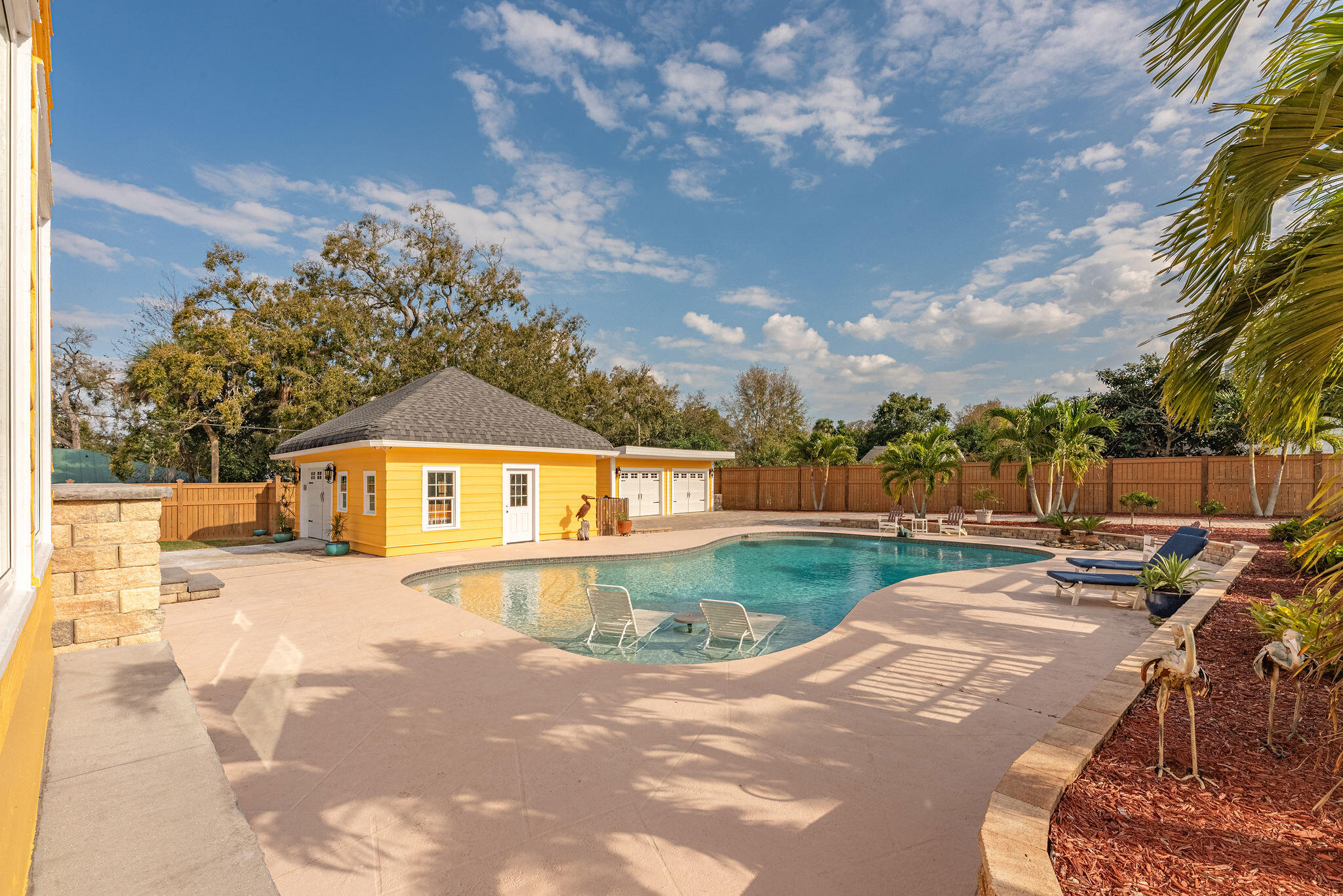 1716 Manor Drive